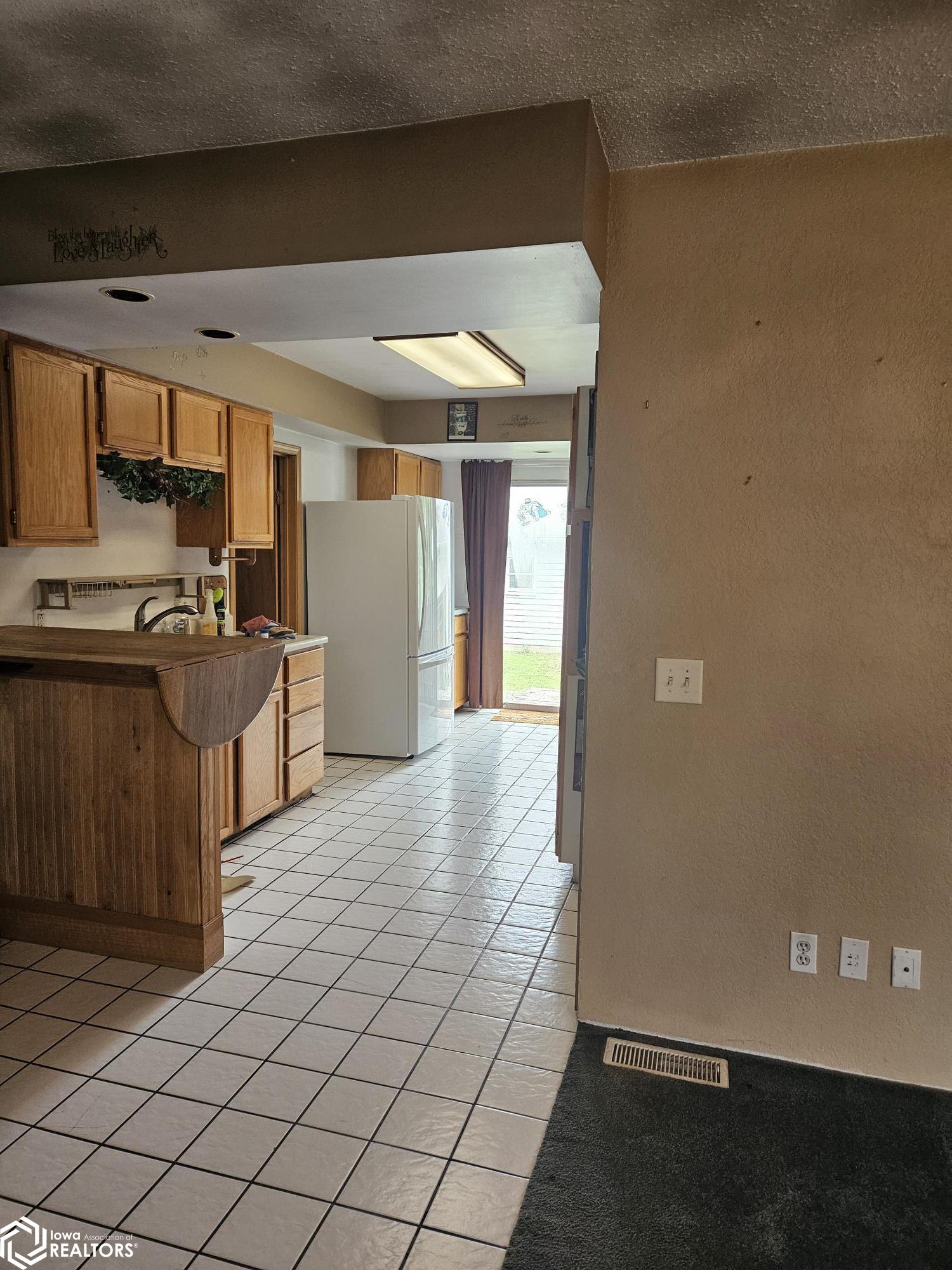 522 S Adella Street, Ottumwa, Iowa image 8
