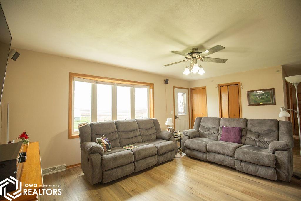 2102 290th Street, Titonka, Iowa image 4