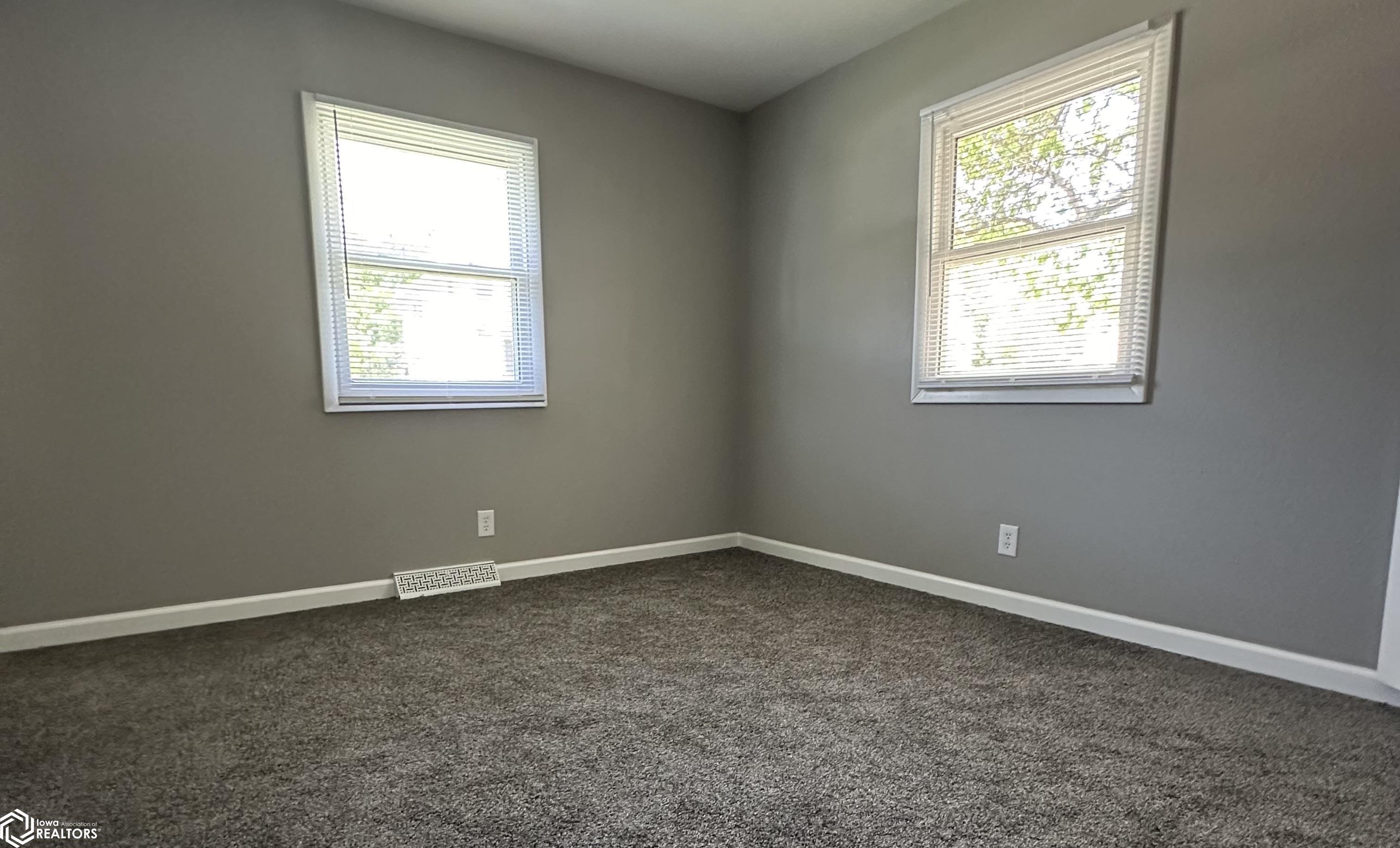 314 S Woodlawn Avenue, Burlington, Iowa image 10
