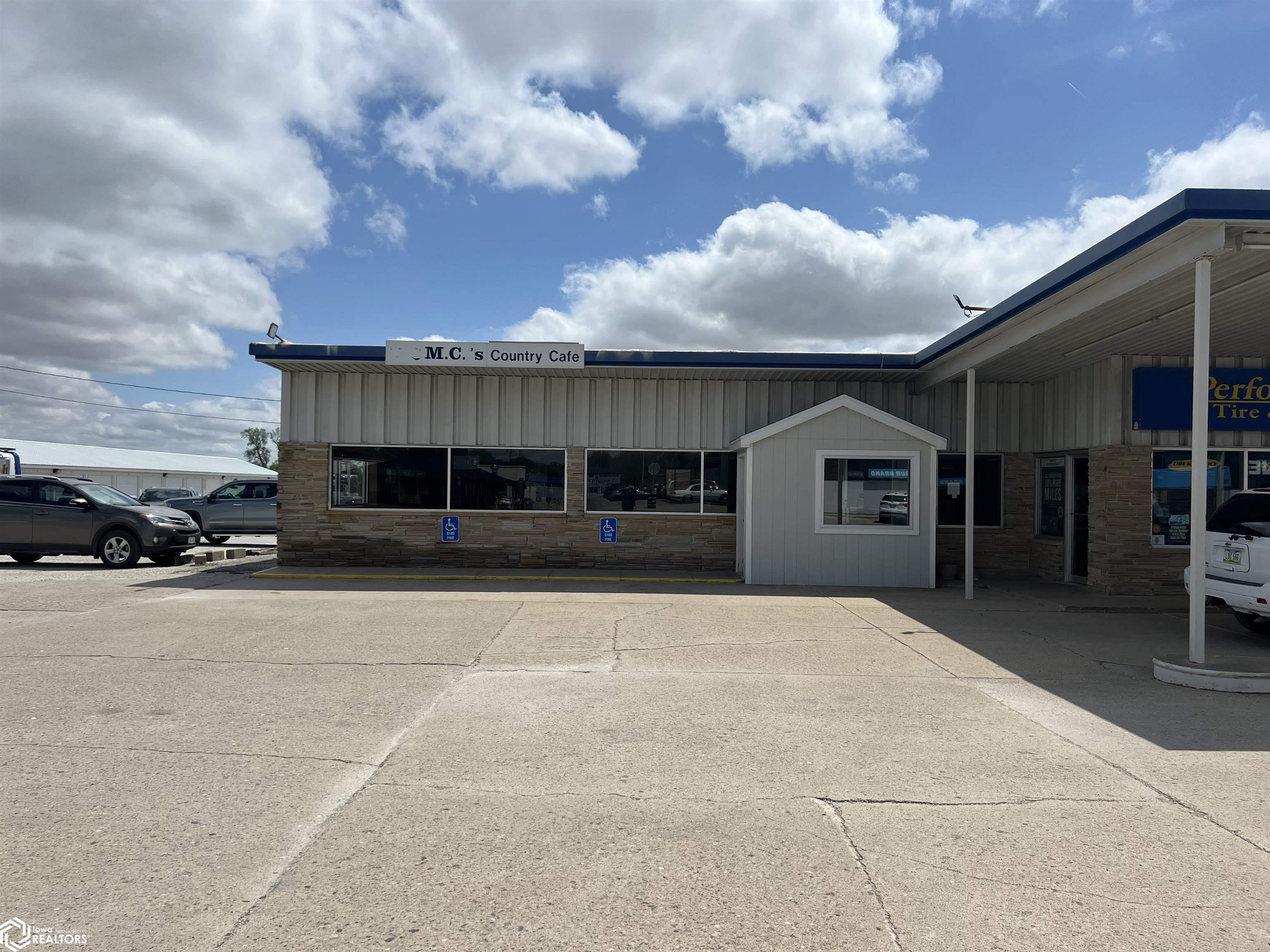 756 US 30, Carroll, Iowa 51401, ,Commercial (5+ Units),For Sale,US 30,6317115