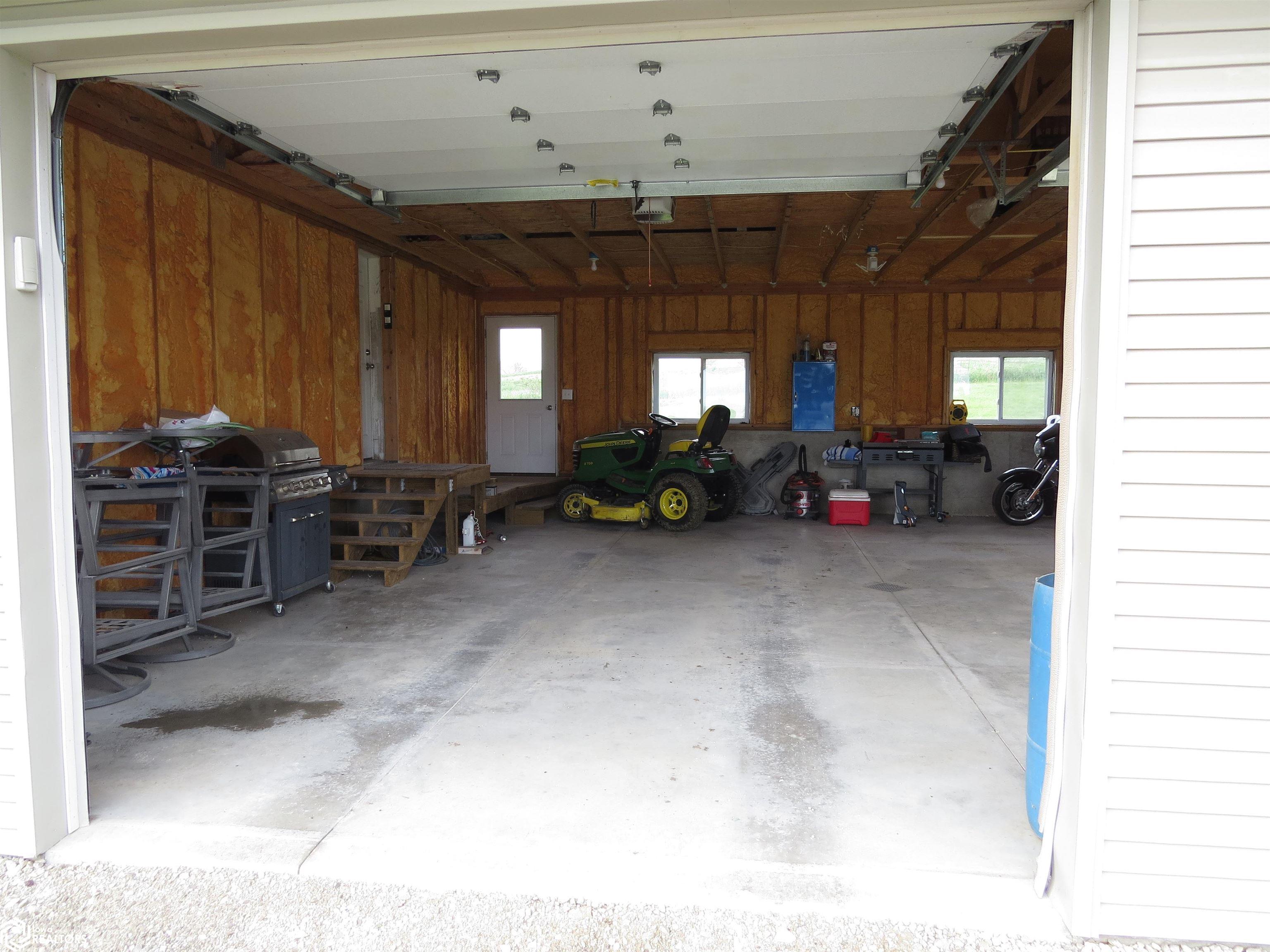 5176 Highway 63, Montezuma, Iowa image 11