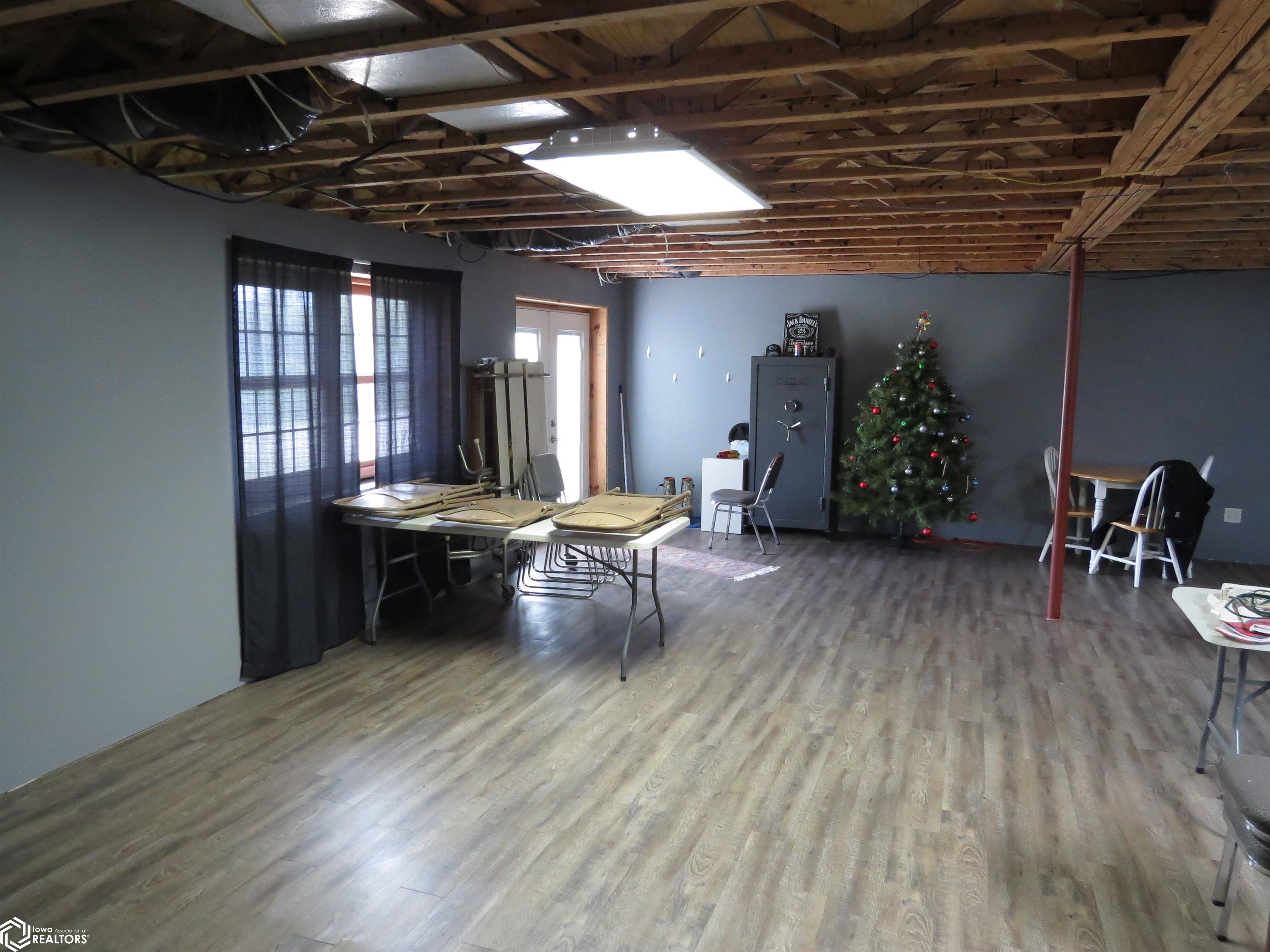 5176 Highway 63, Montezuma, Iowa image 30