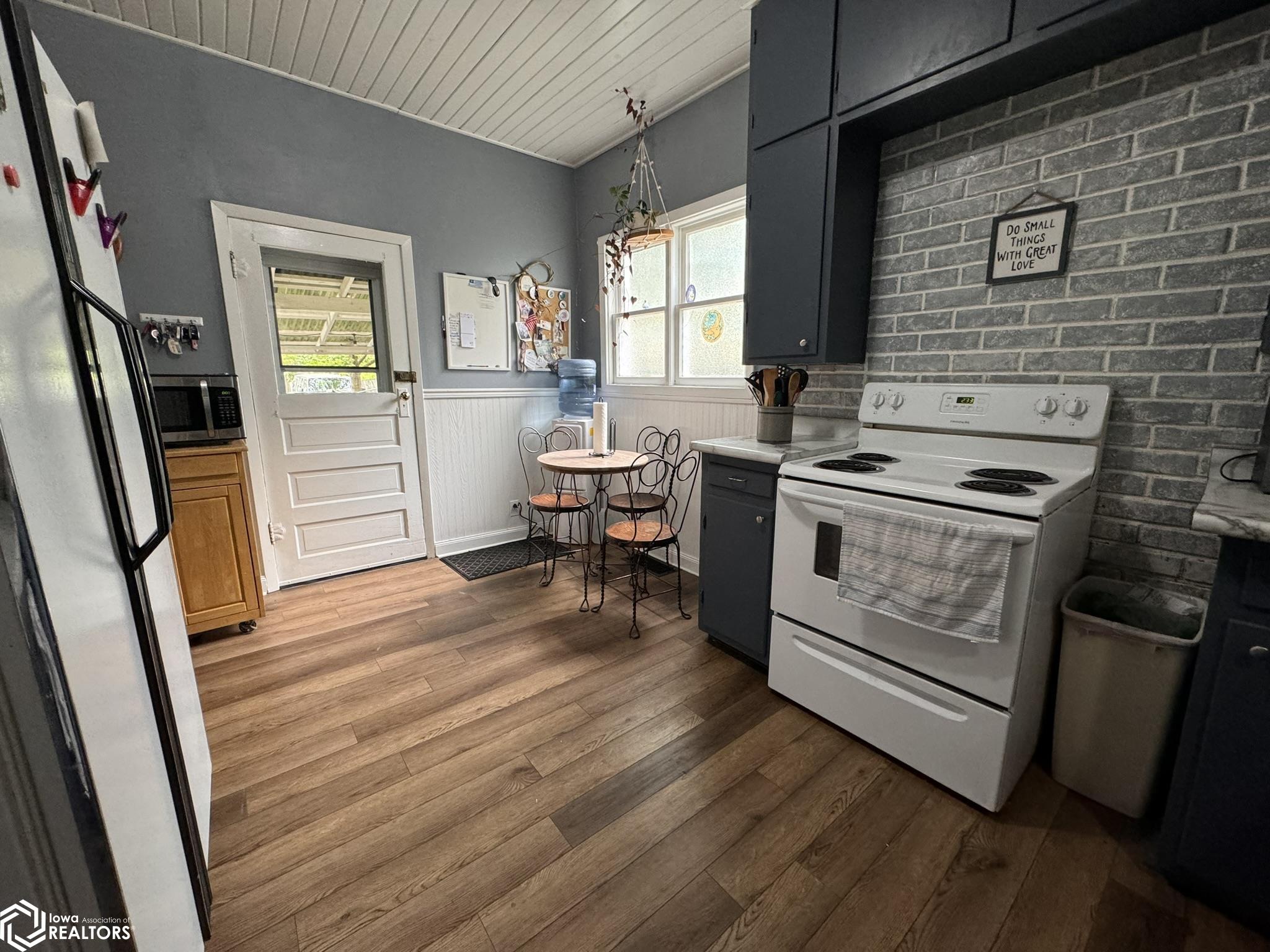 207 S Temple Street, Osceola, Iowa 50213, 3 Bedrooms Bedrooms, ,2 BathroomsBathrooms,Single Family,For Sale,Temple,6317229
