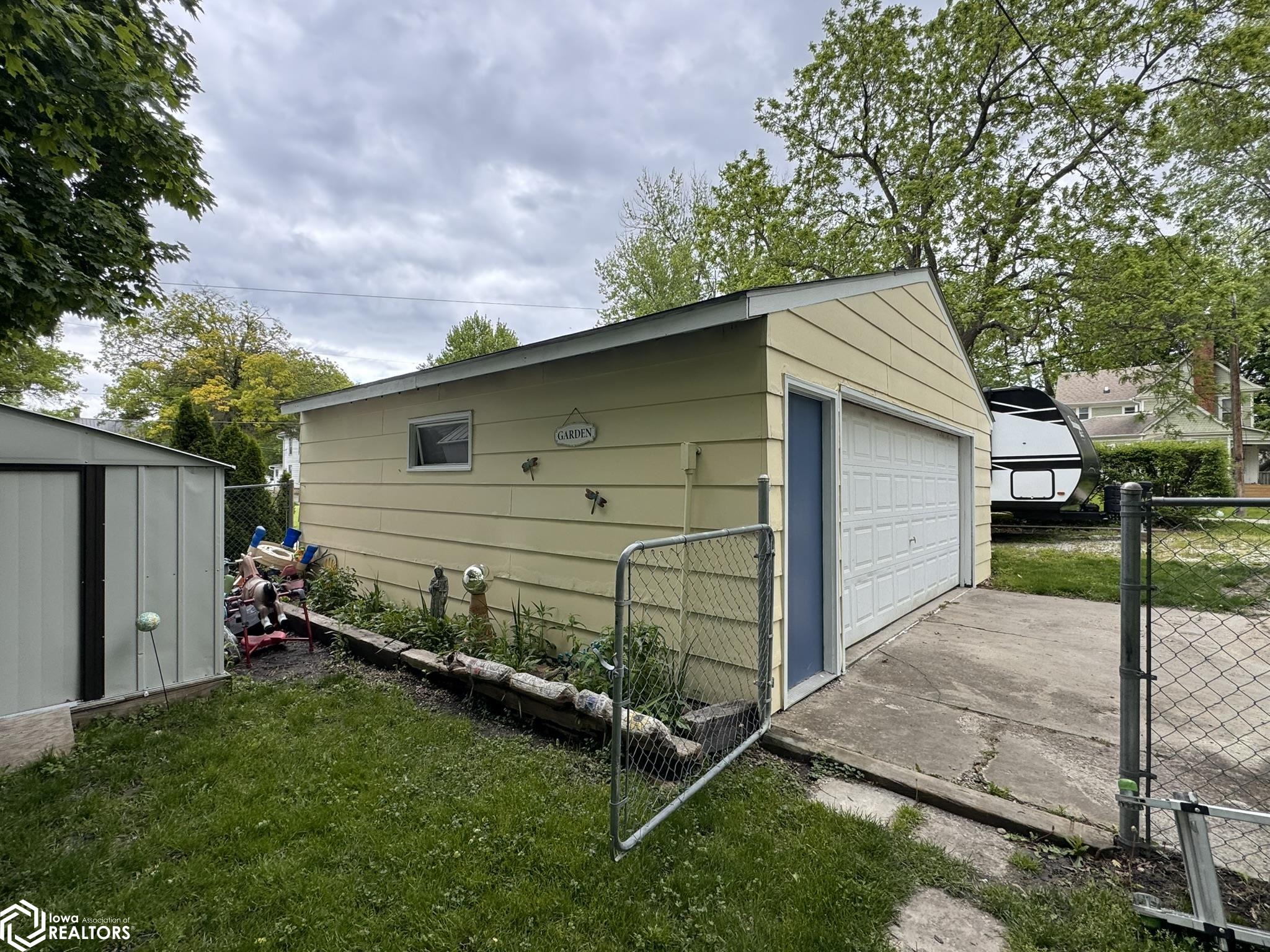 207 S Temple Street, Osceola, Iowa 50213, 3 Bedrooms Bedrooms, ,2 BathroomsBathrooms,Single Family,For Sale,Temple,6317229