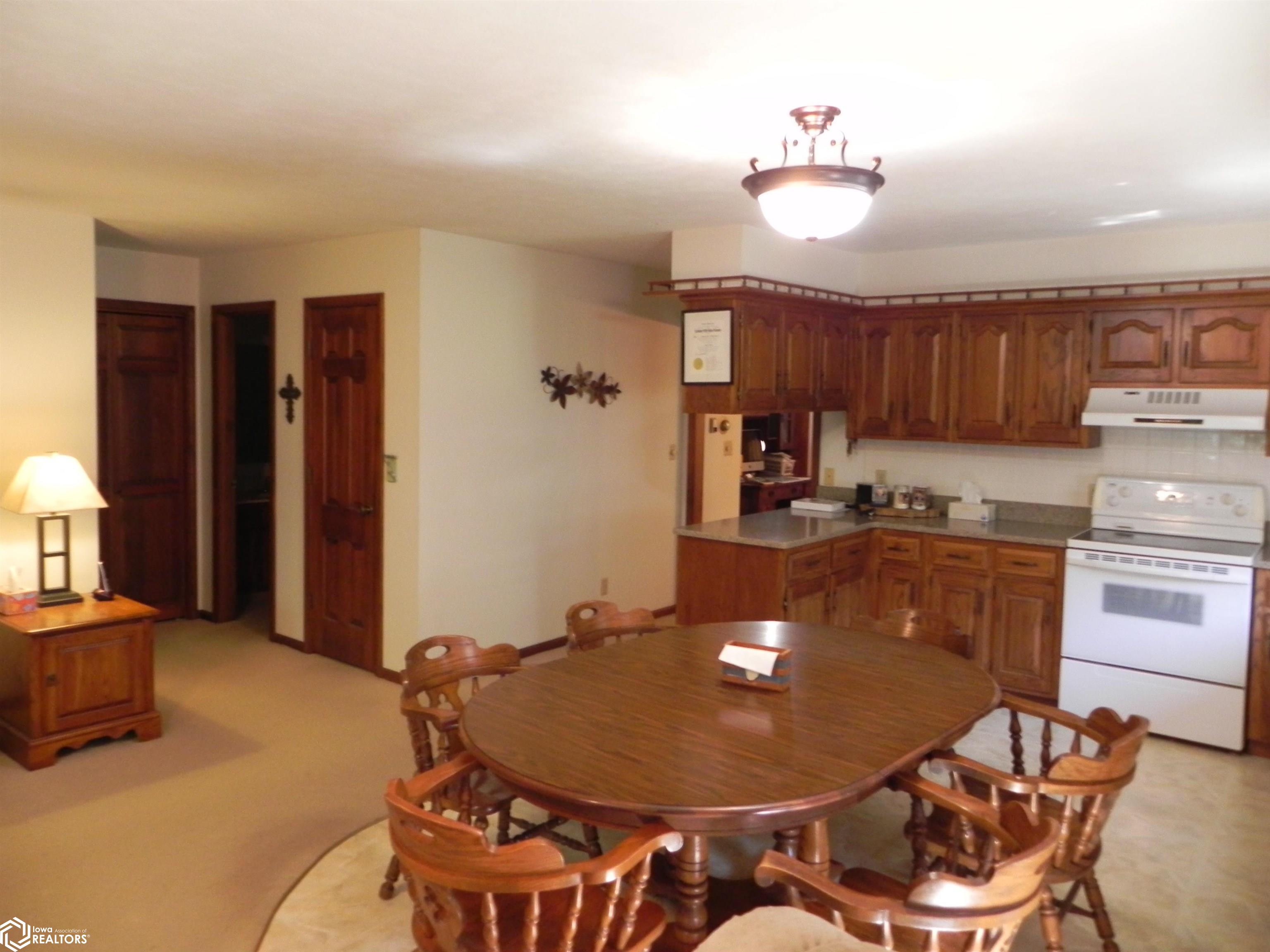 504 Jefferson Street, Bedford, Iowa image 17