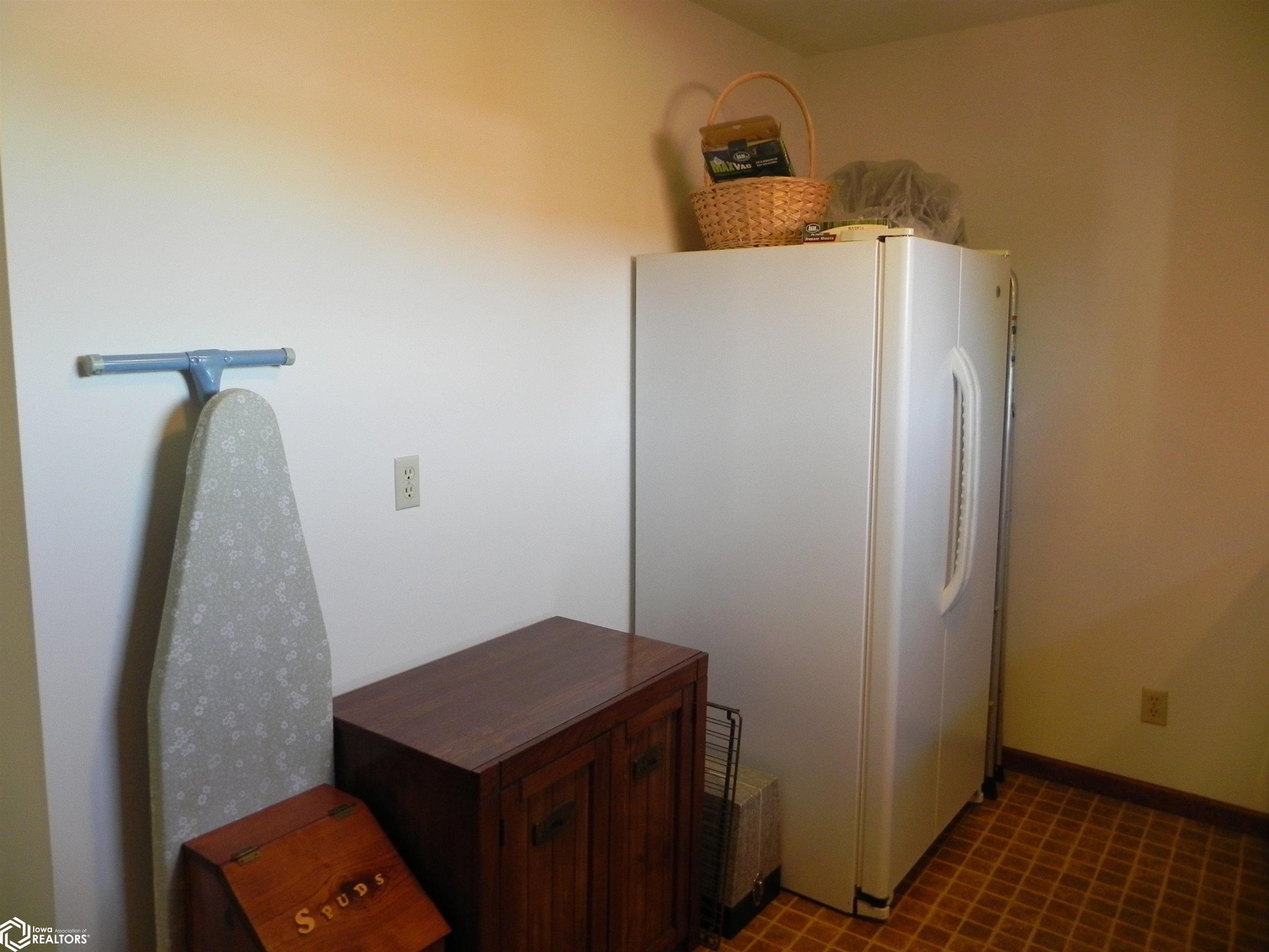 504 Jefferson Street, Bedford, Iowa image 30