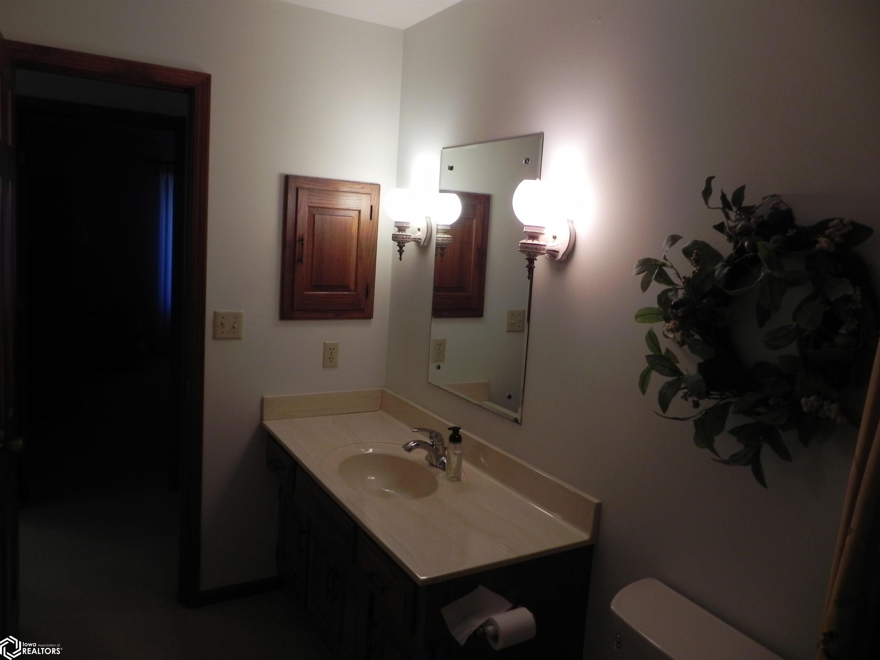 504 Jefferson Street, Bedford, Iowa image 34