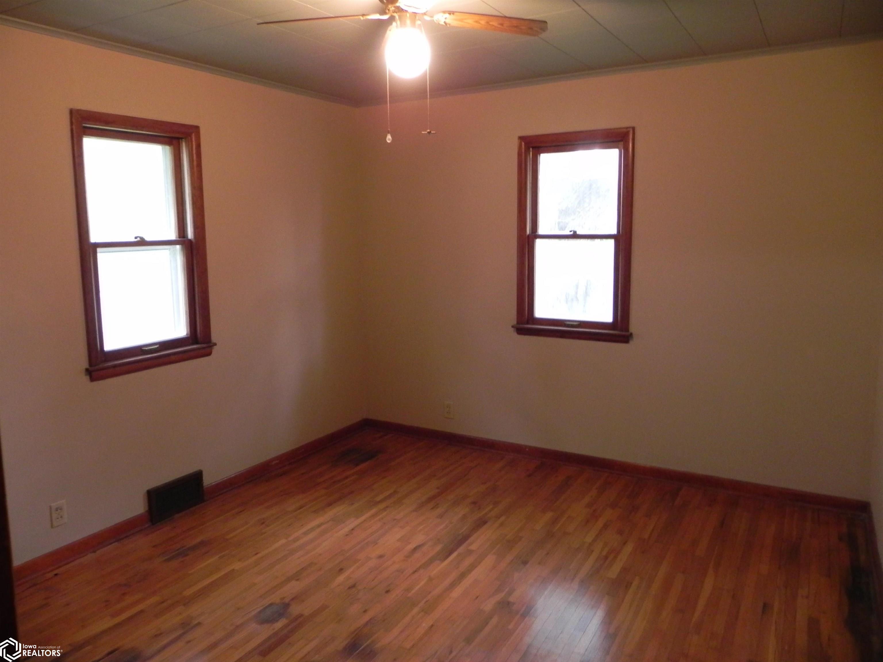 1305 Washington Street, Bedford, Iowa image 15