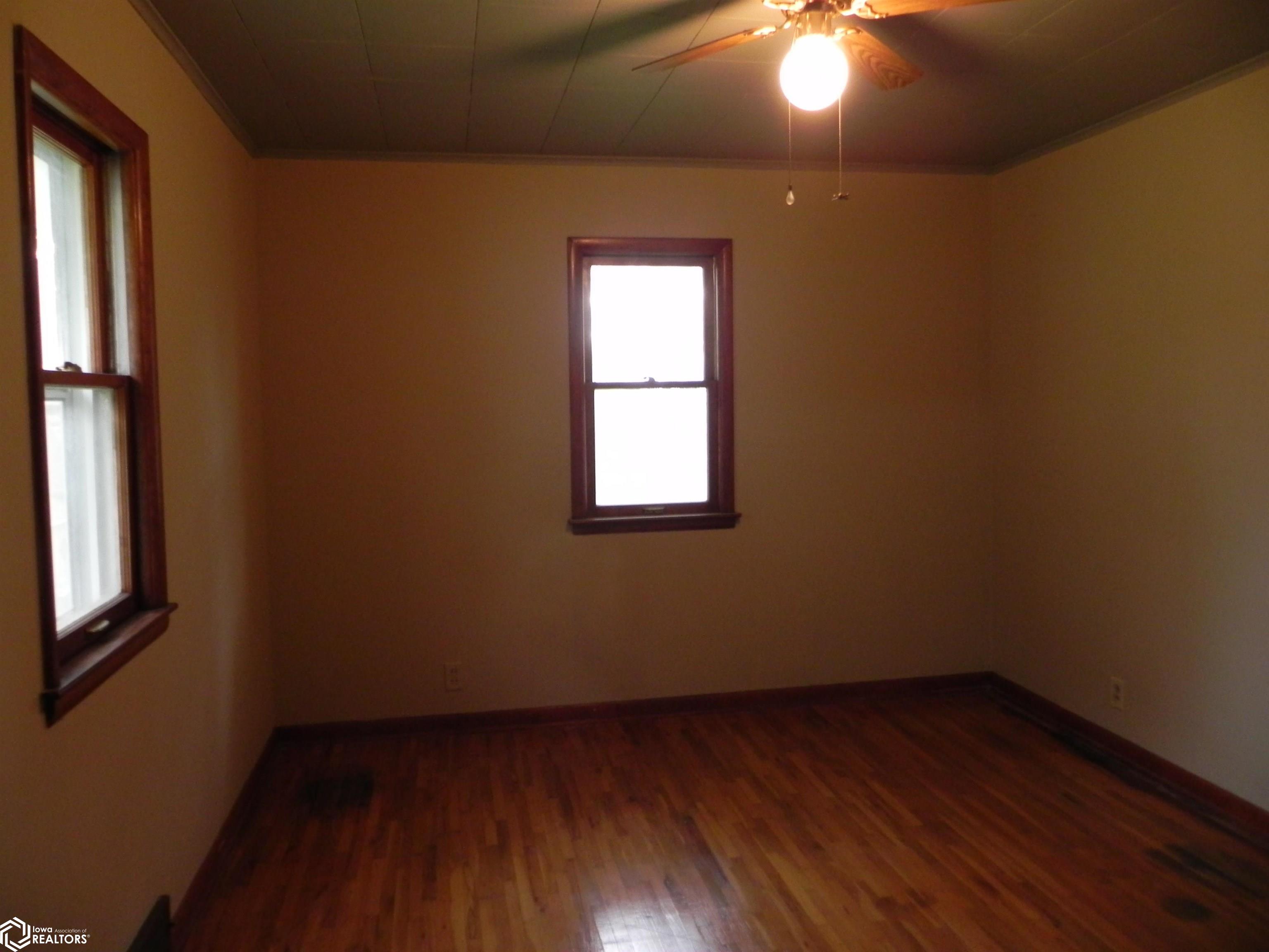 1305 Washington Street, Bedford, Iowa image 20