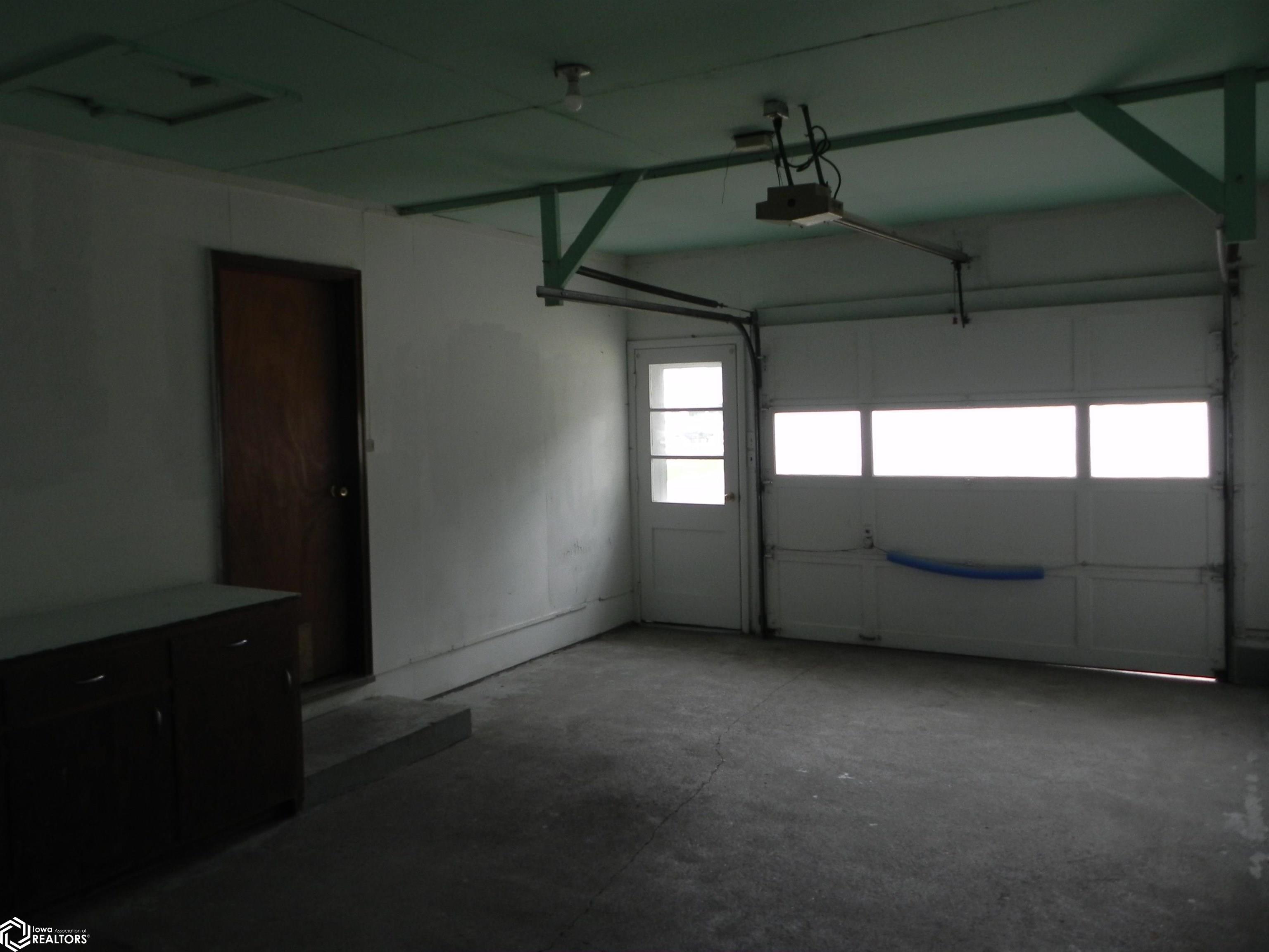 1305 Washington Street, Bedford, Iowa image 23