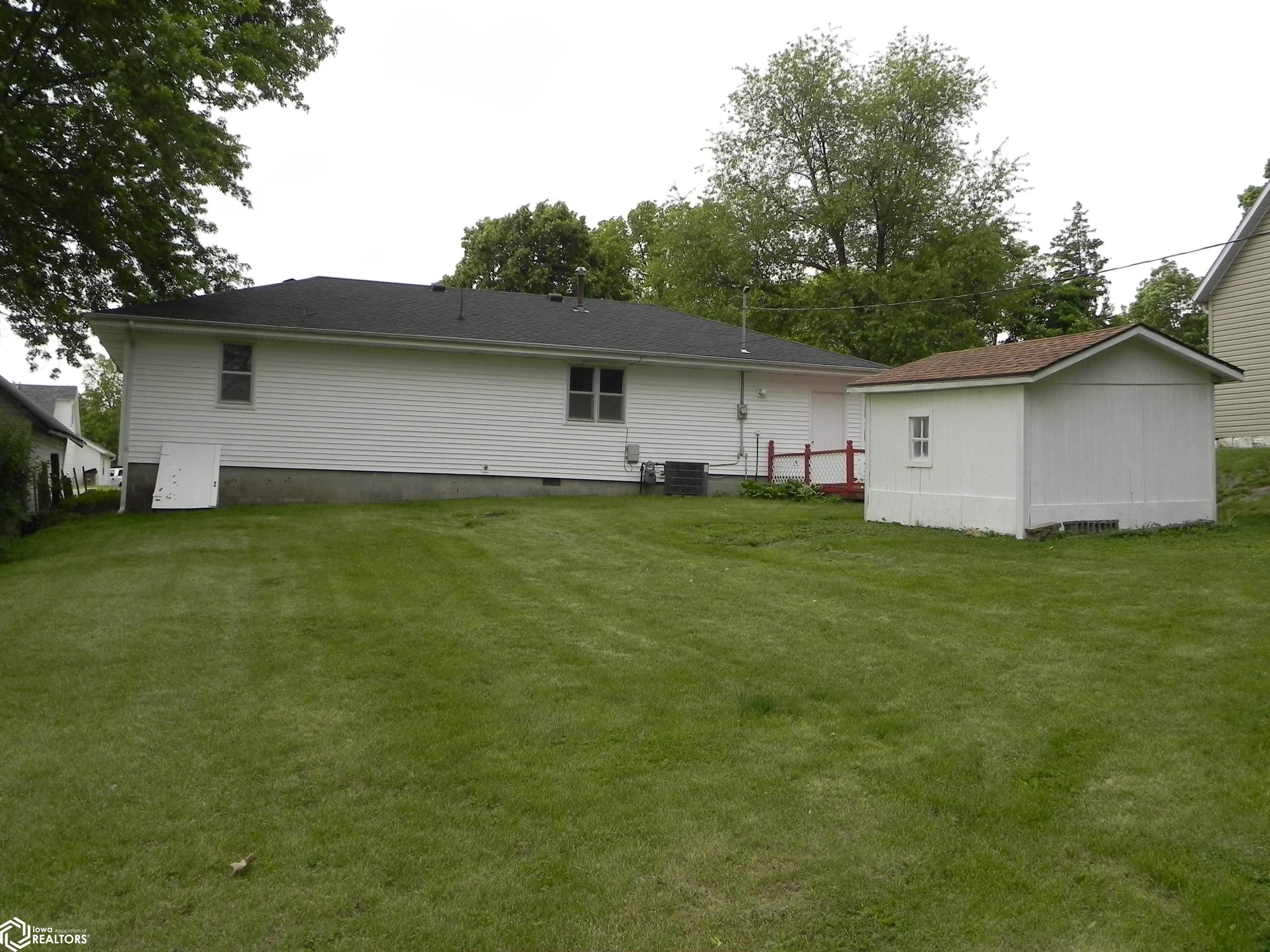 1305 Washington Street, Bedford, Iowa image 37