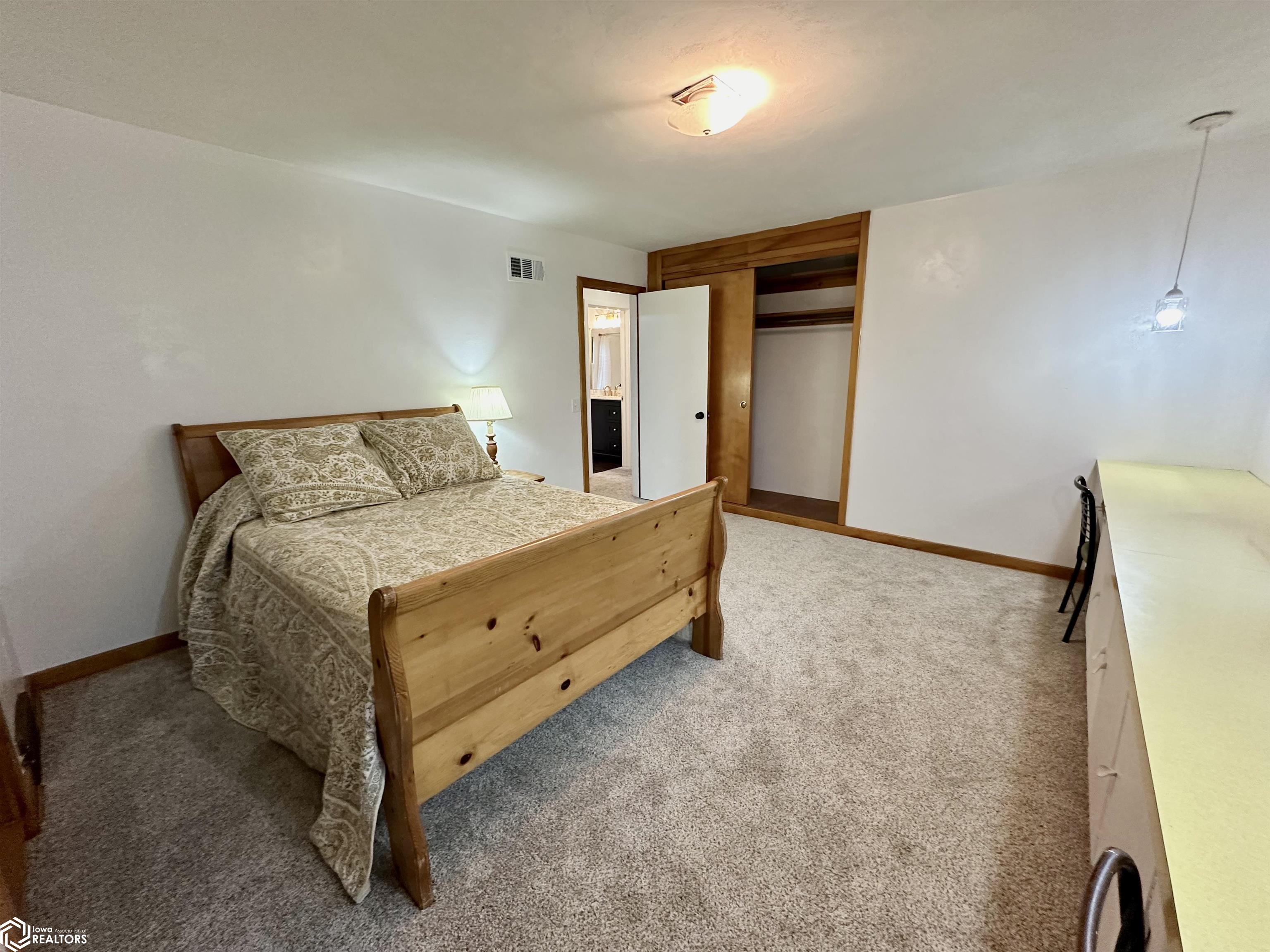 430 Highway 6, Grinnell, Iowa image 17
