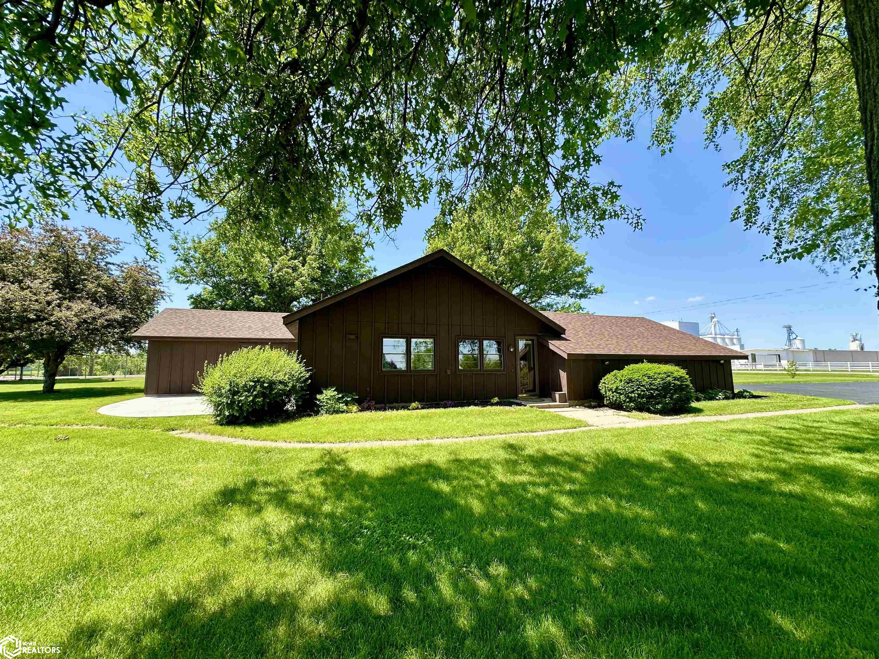 430 Highway 6, Grinnell, Iowa image 44