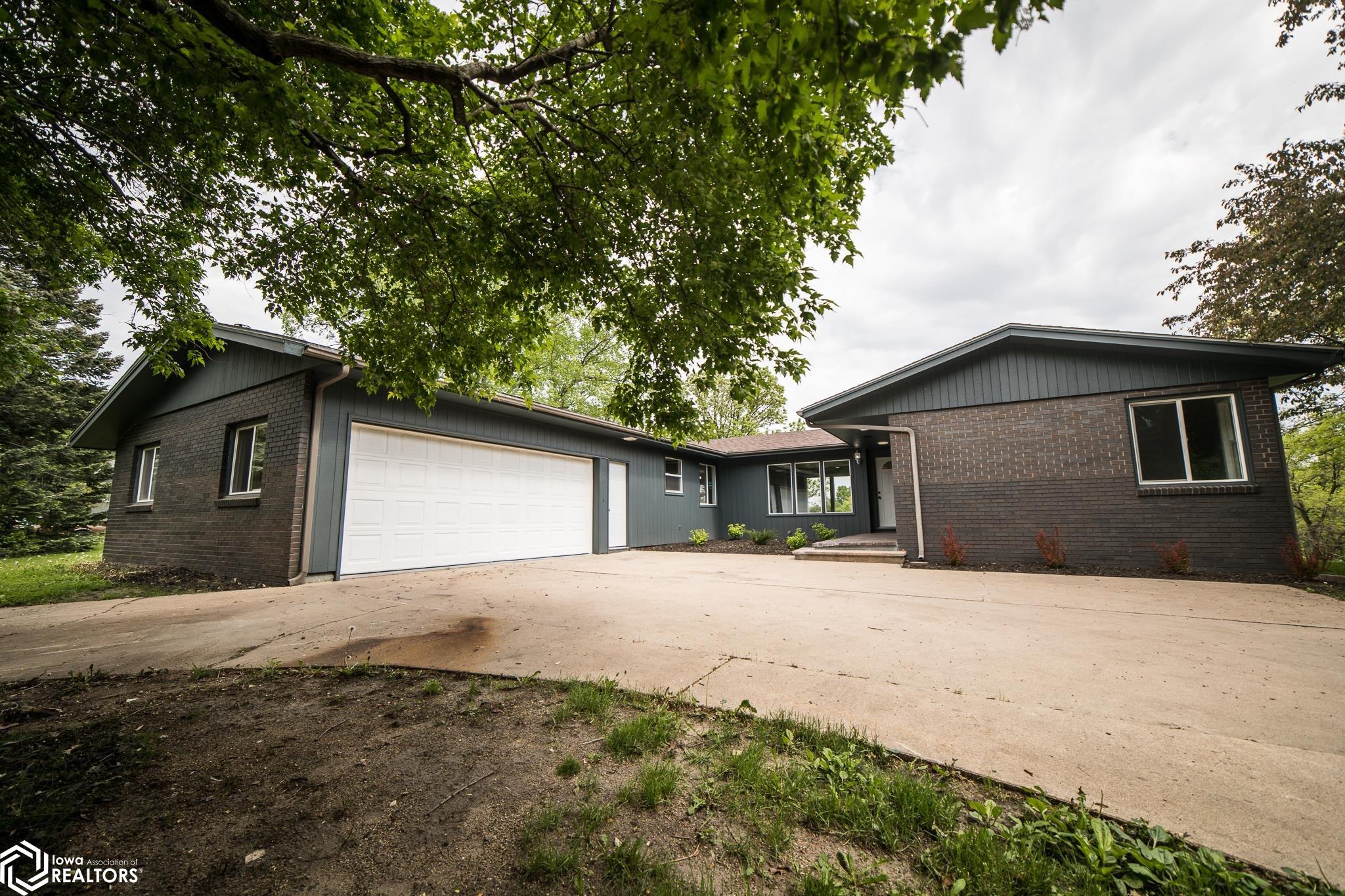 500 Riverview Drive, Rockford, Iowa image 1