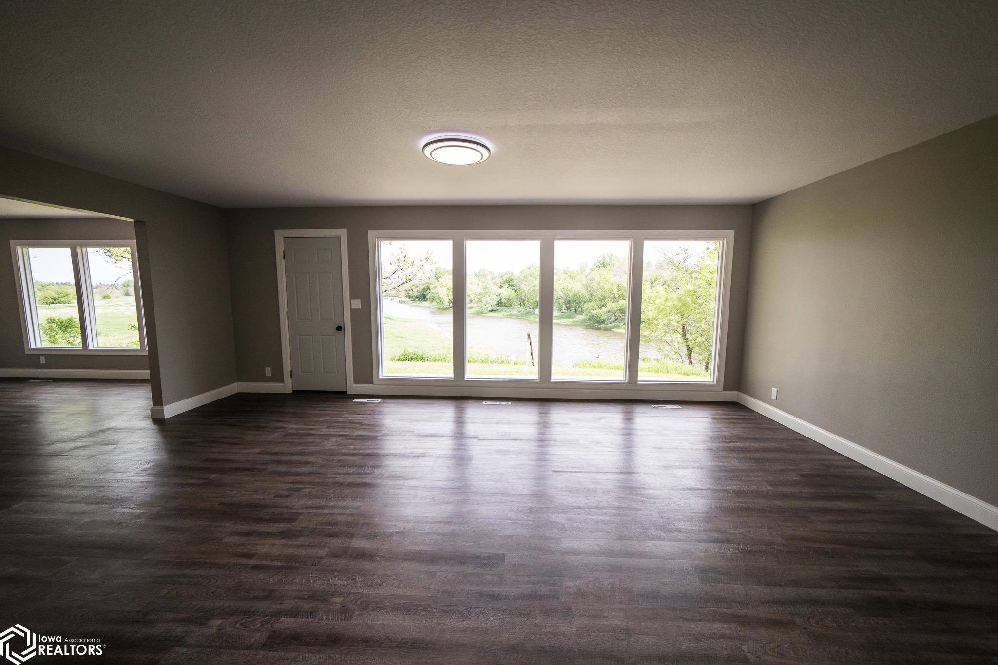 500 Riverview Drive, Rockford, Iowa image 2
