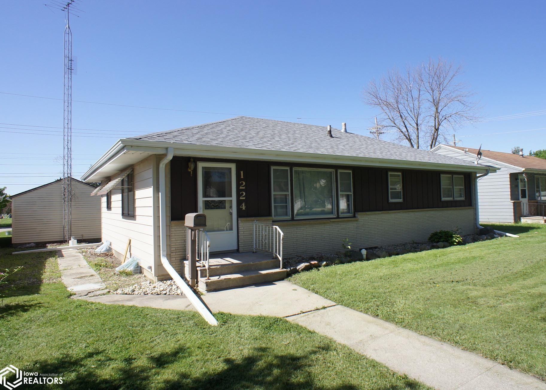 1224 BETSY LANE, WEBSTER CITY, IA 50595 Abens Realty
