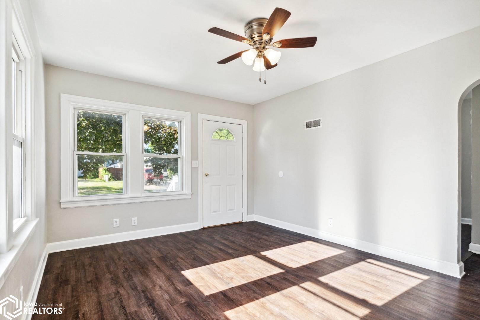 2628 Avenue I, Fort Madison, Iowa image 2