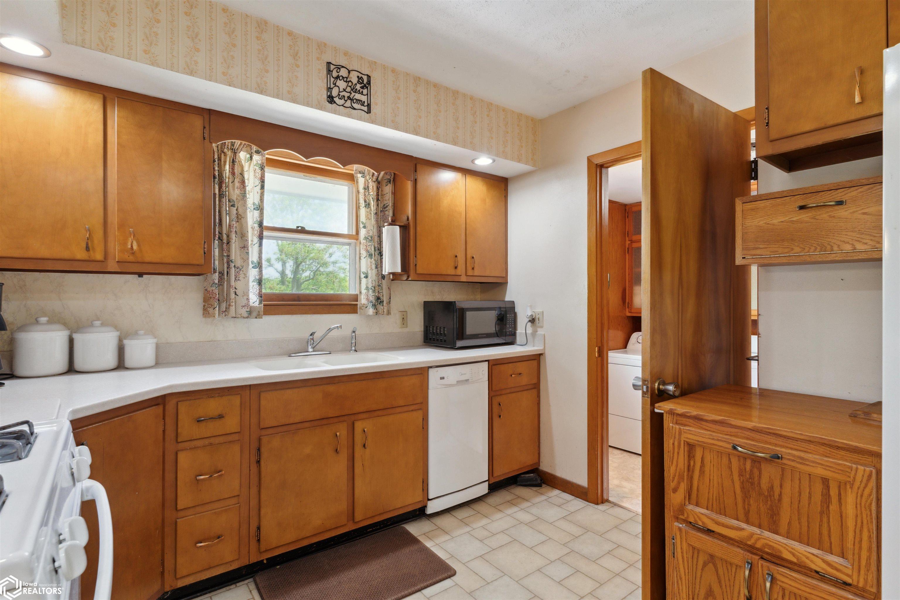 1791 180th Street, Mount Pleasant, Iowa image 11