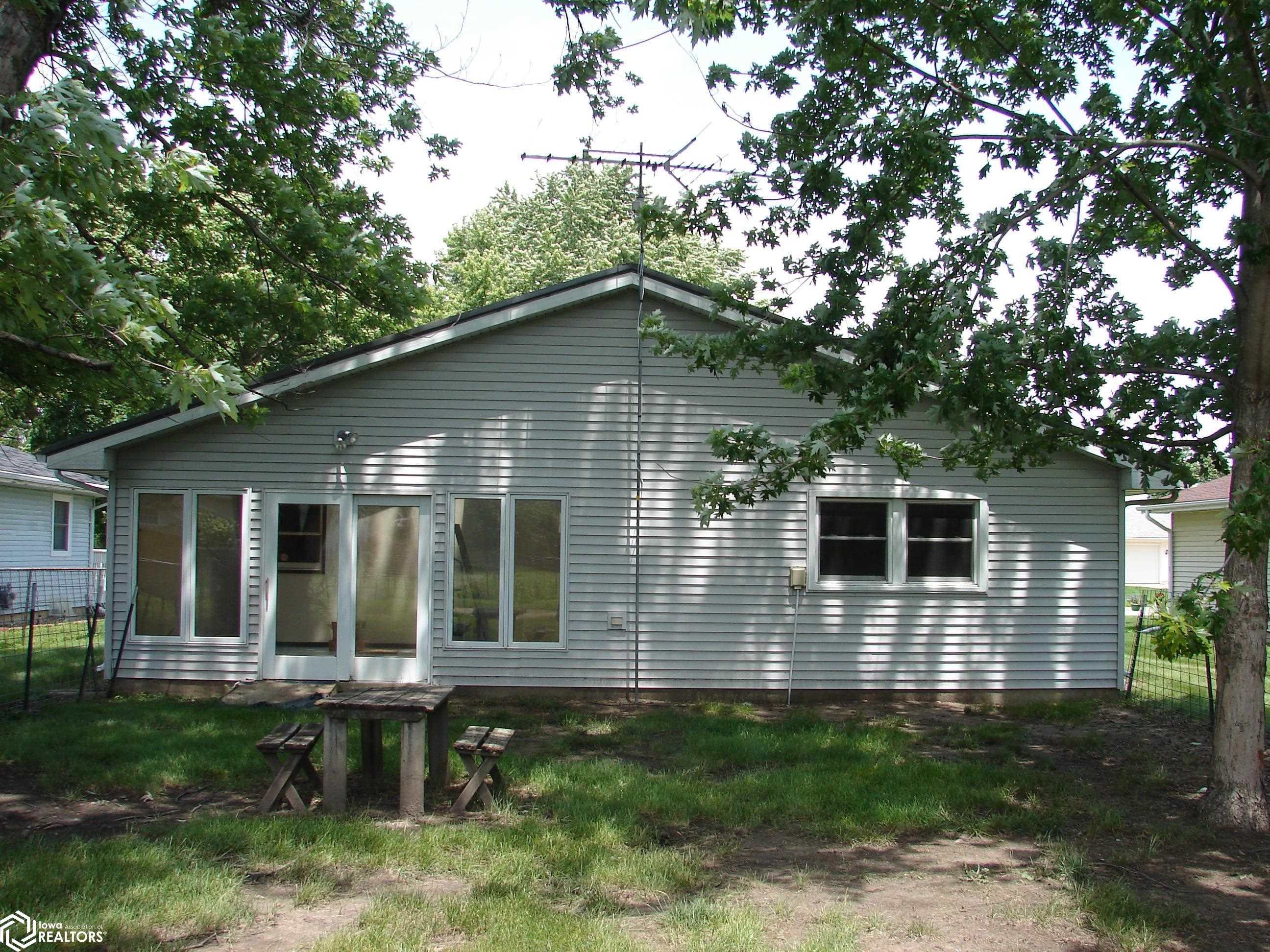 502 E Harlan St., Mount Pleasant, Iowa image 2