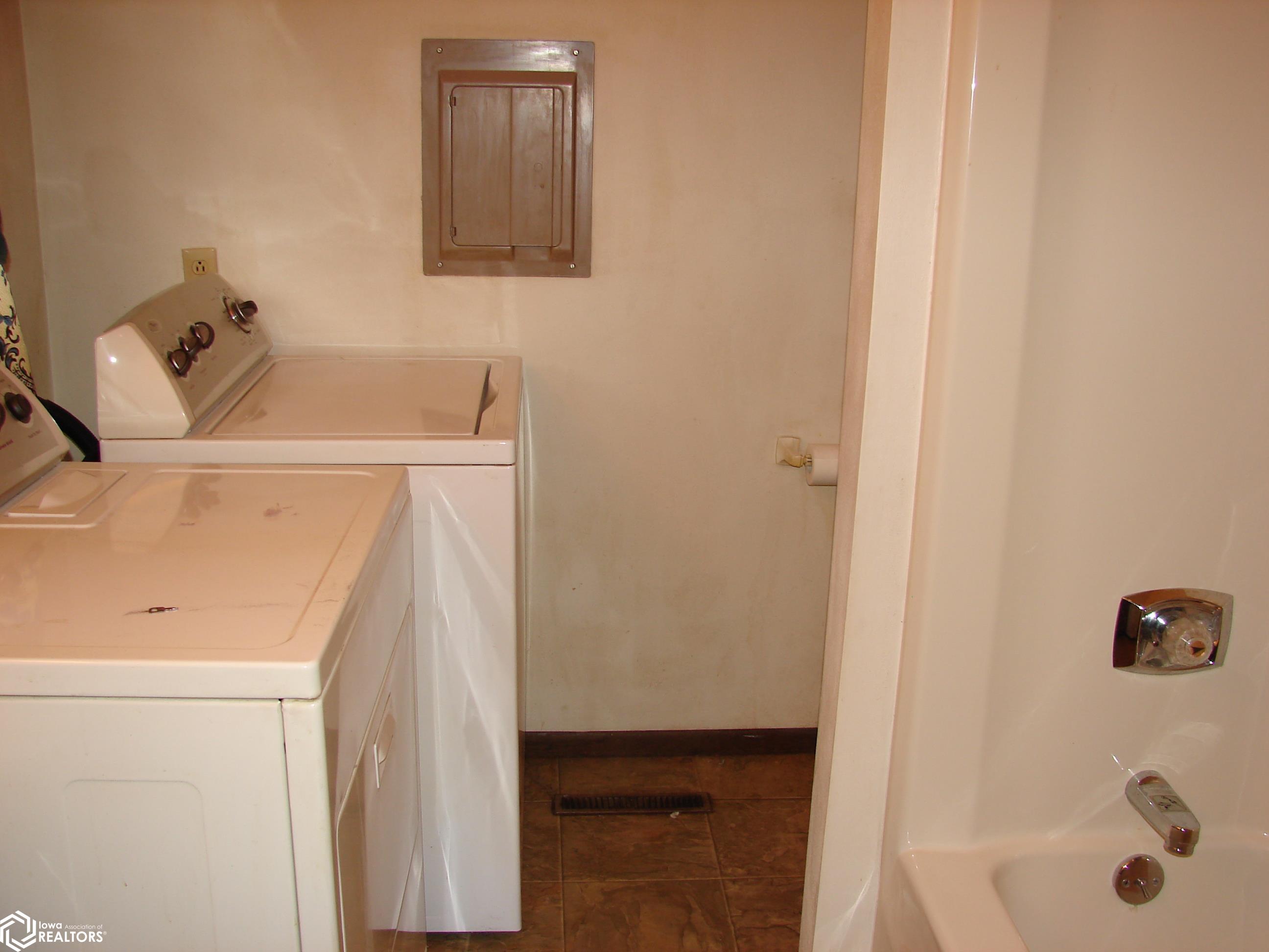 502 E Harlan St., Mount Pleasant, Iowa image 11