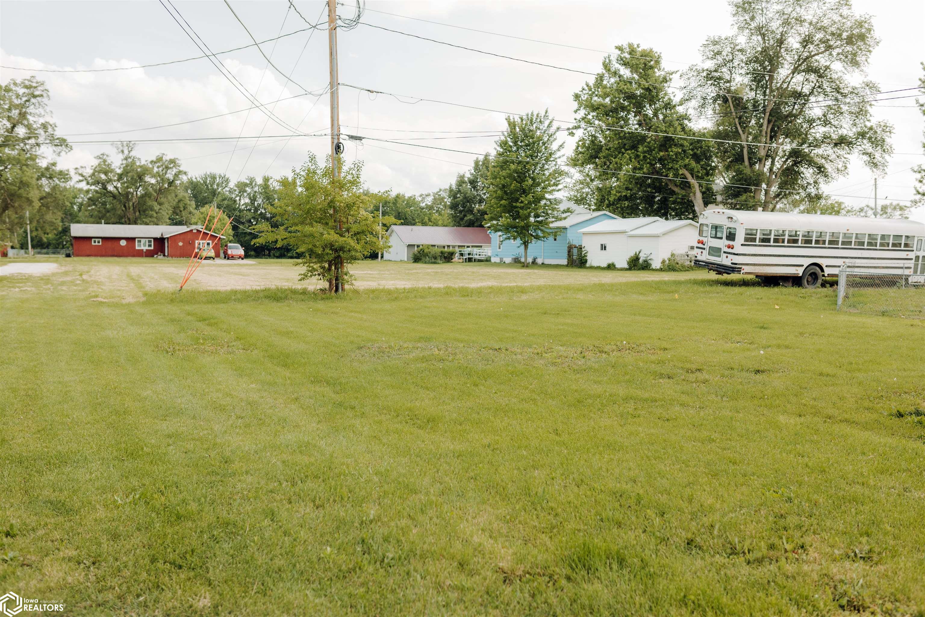 1418 Lucas Avenue, Chariton, Iowa image 11
