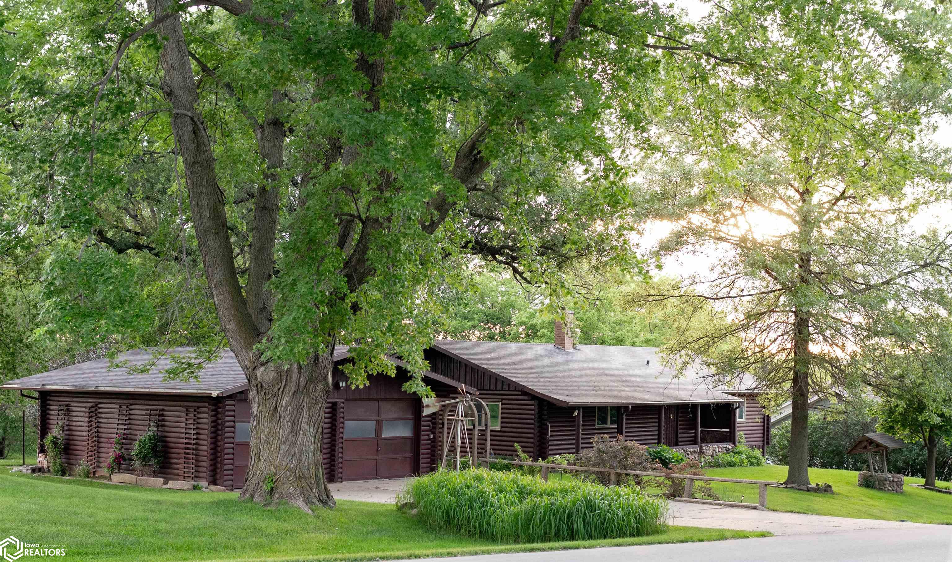 2606 Idlewood Drive, Denison, Iowa image 2