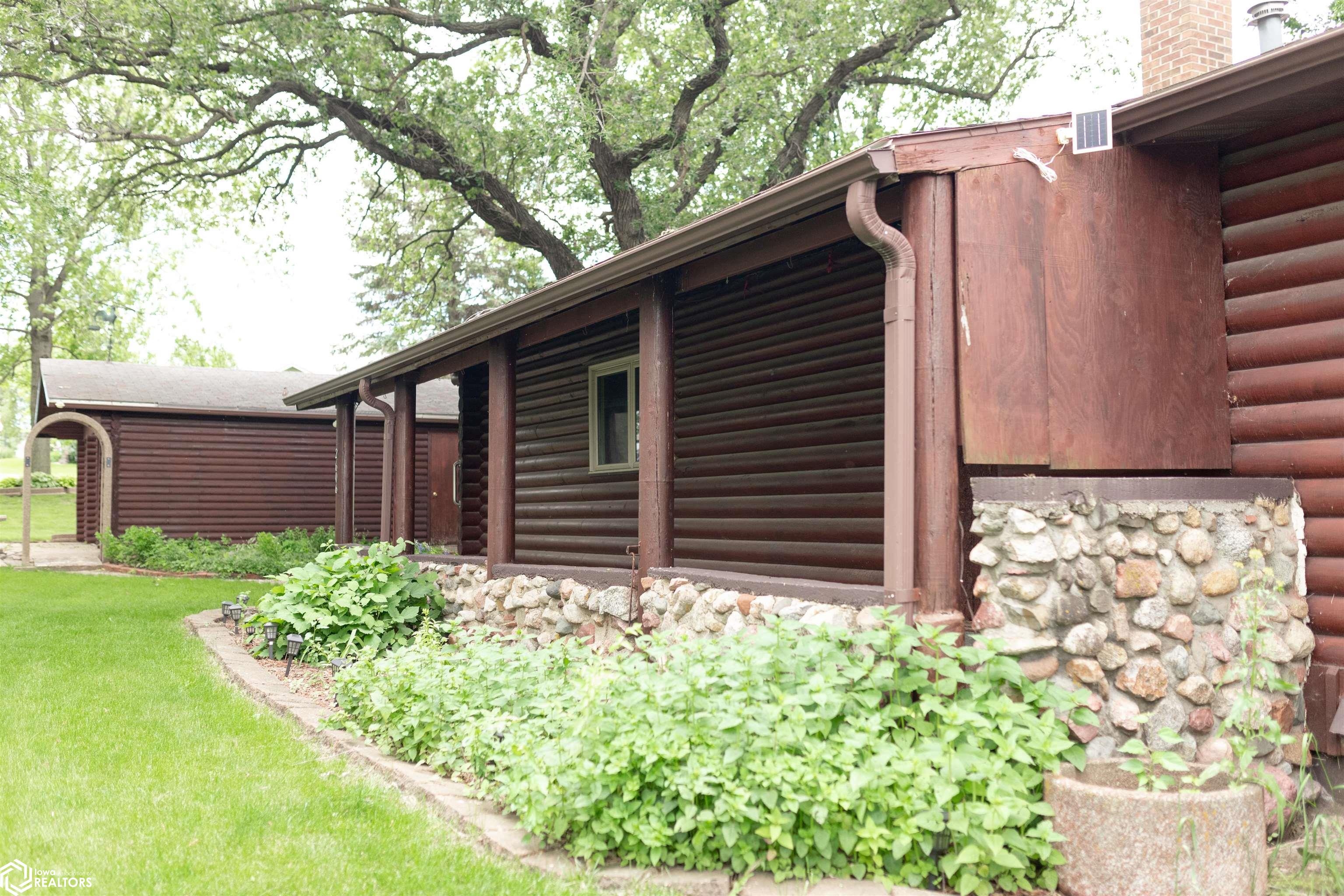 2606 Idlewood Drive, Denison, Iowa image 35