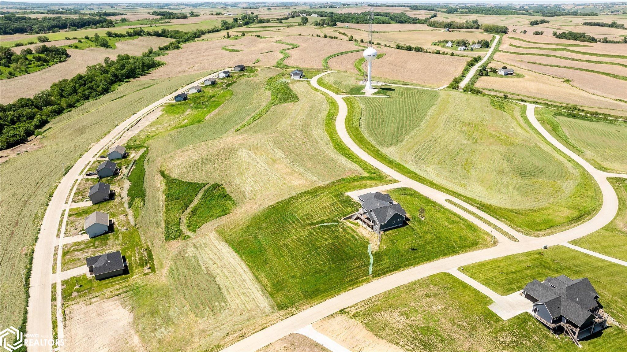 904 Harvest Hills Drive, Woodbine, Iowa image 2