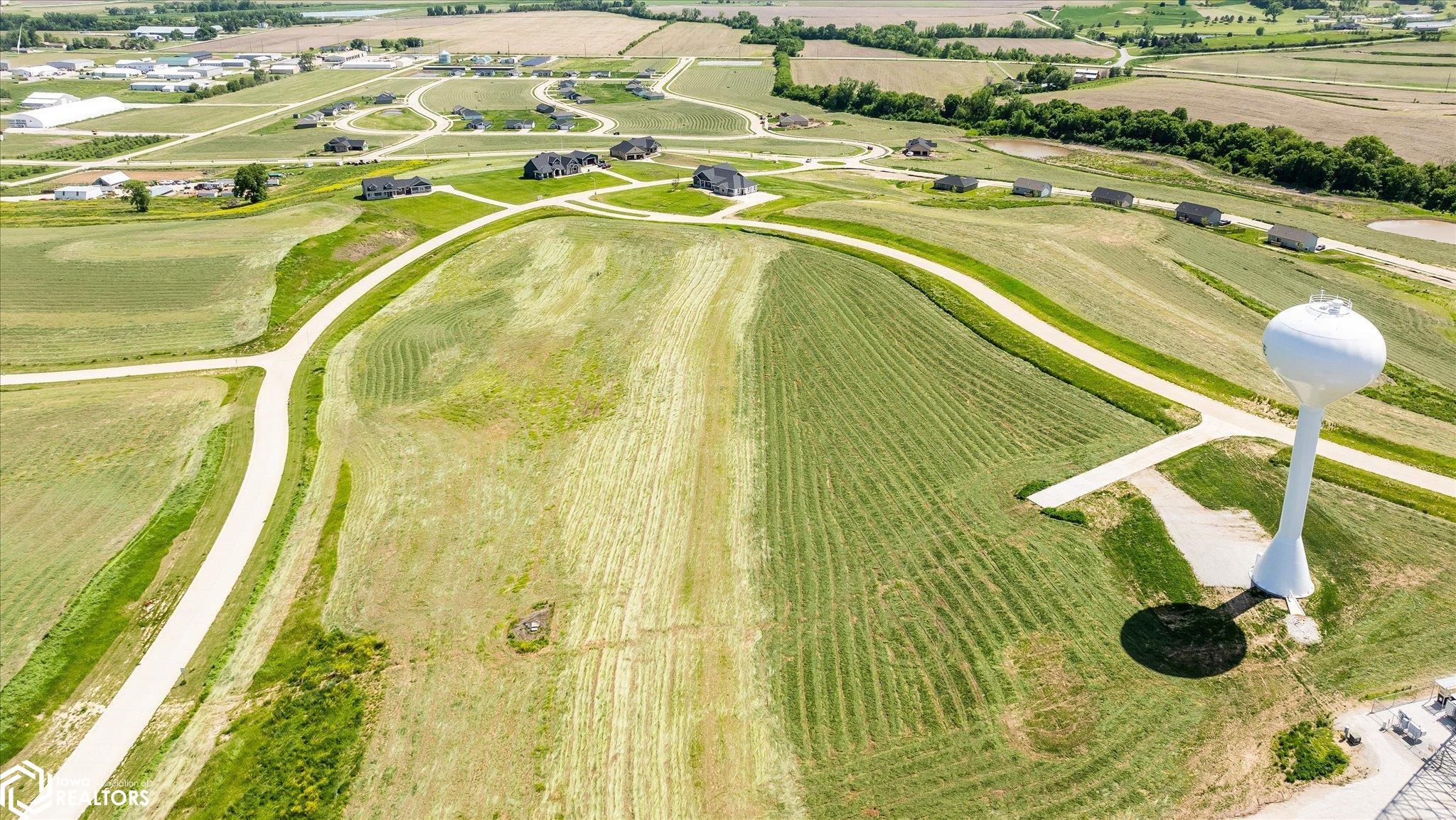 904 Harvest Hills Drive, Woodbine, Iowa image 5