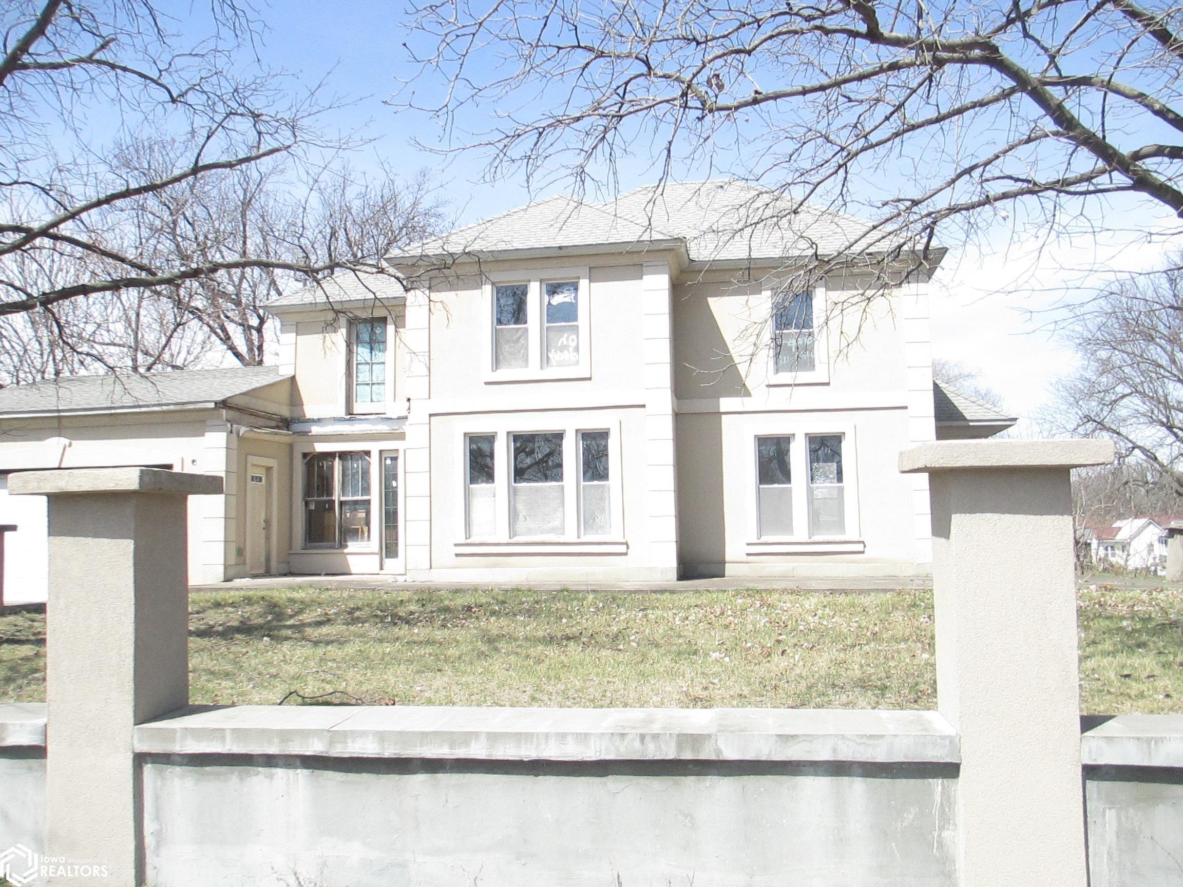 1003 Orchard Avenue, Chariton, Iowa image 3