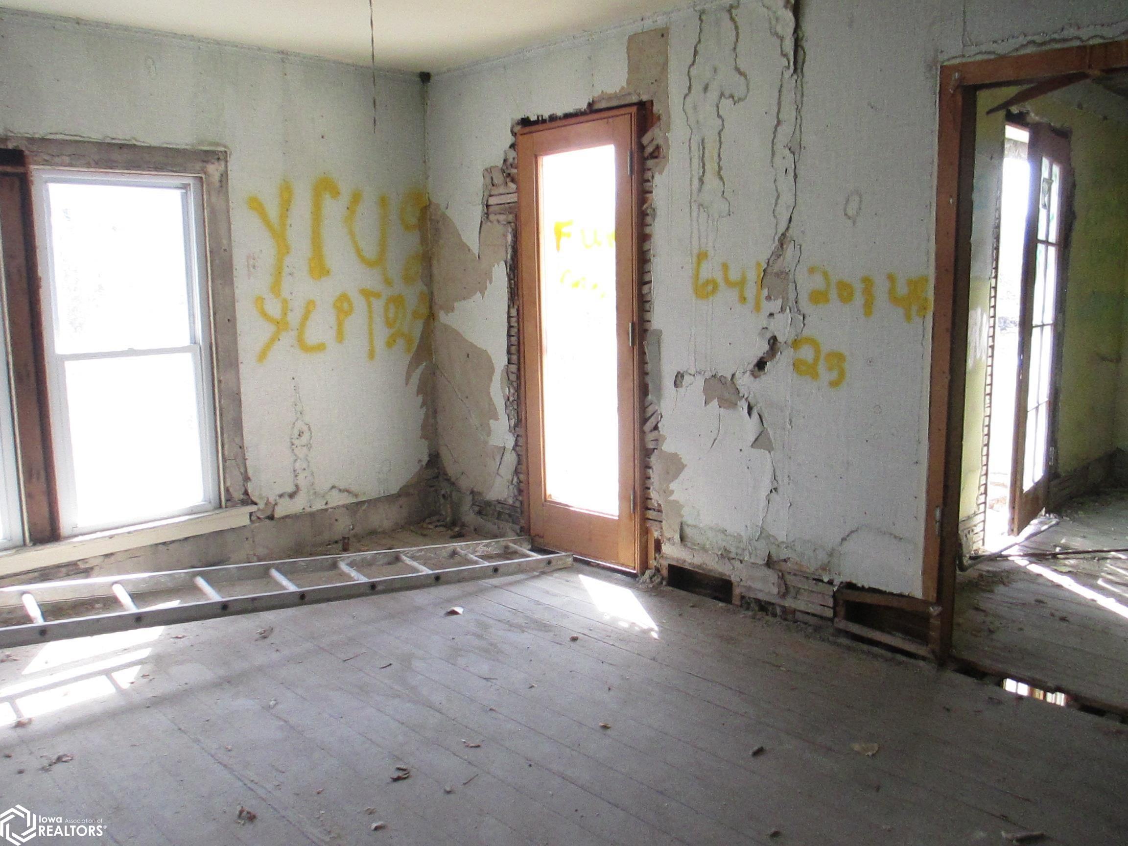 1003 Orchard Avenue, Chariton, Iowa image 7