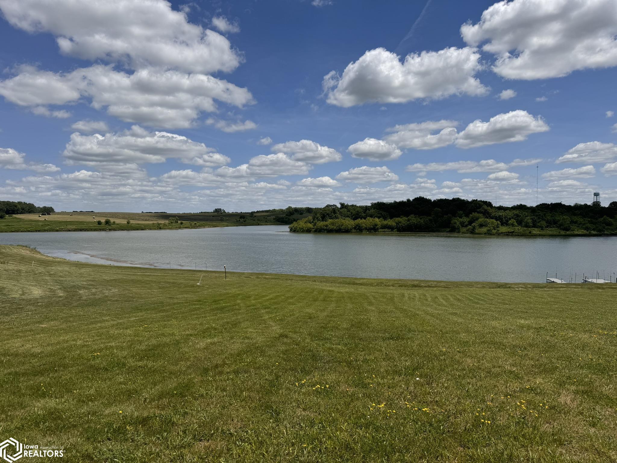 2168 W Vintners Drive, Osceola, Iowa image 4