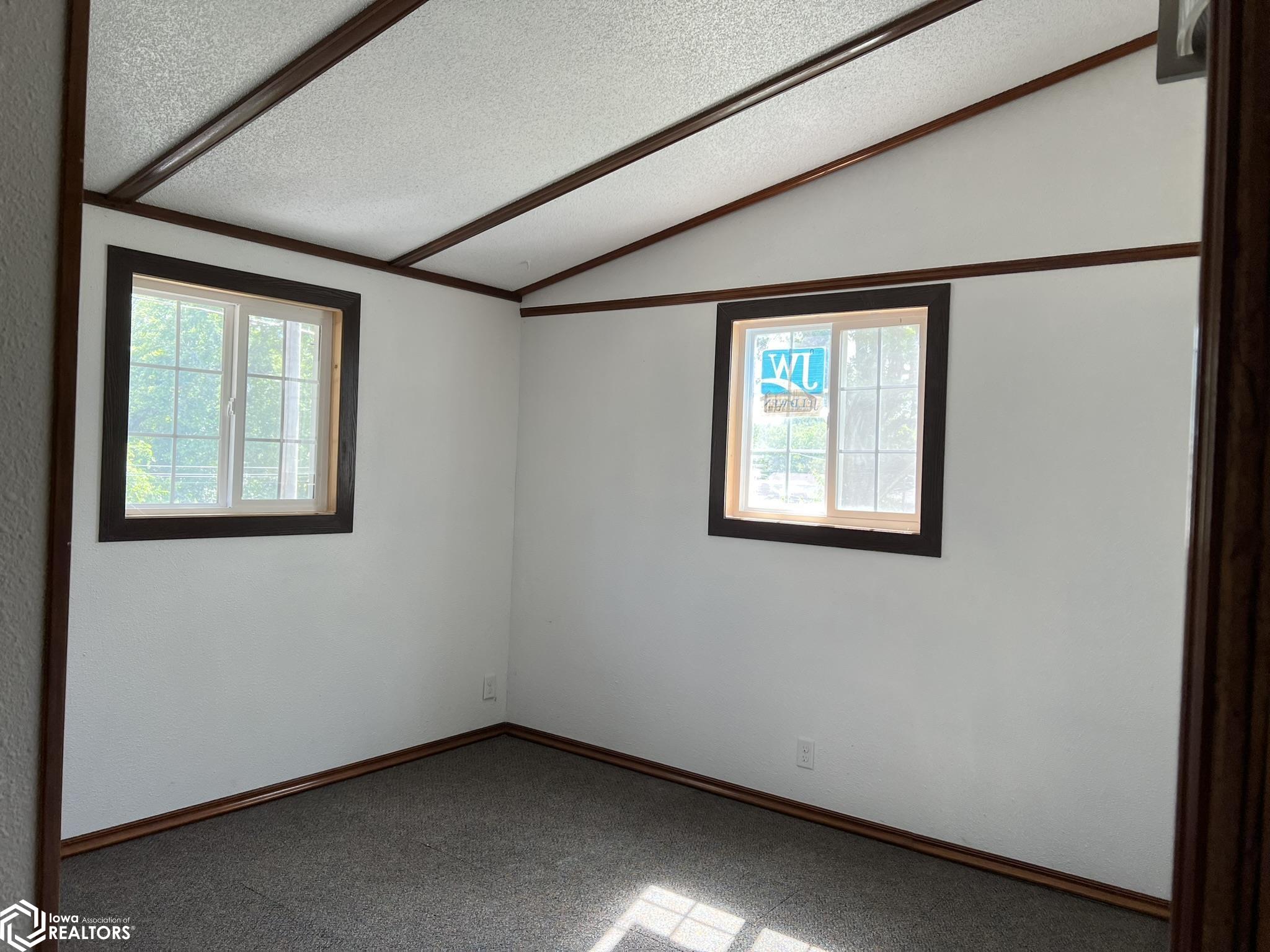 321 W Clay Street, Osceola, Iowa image 8