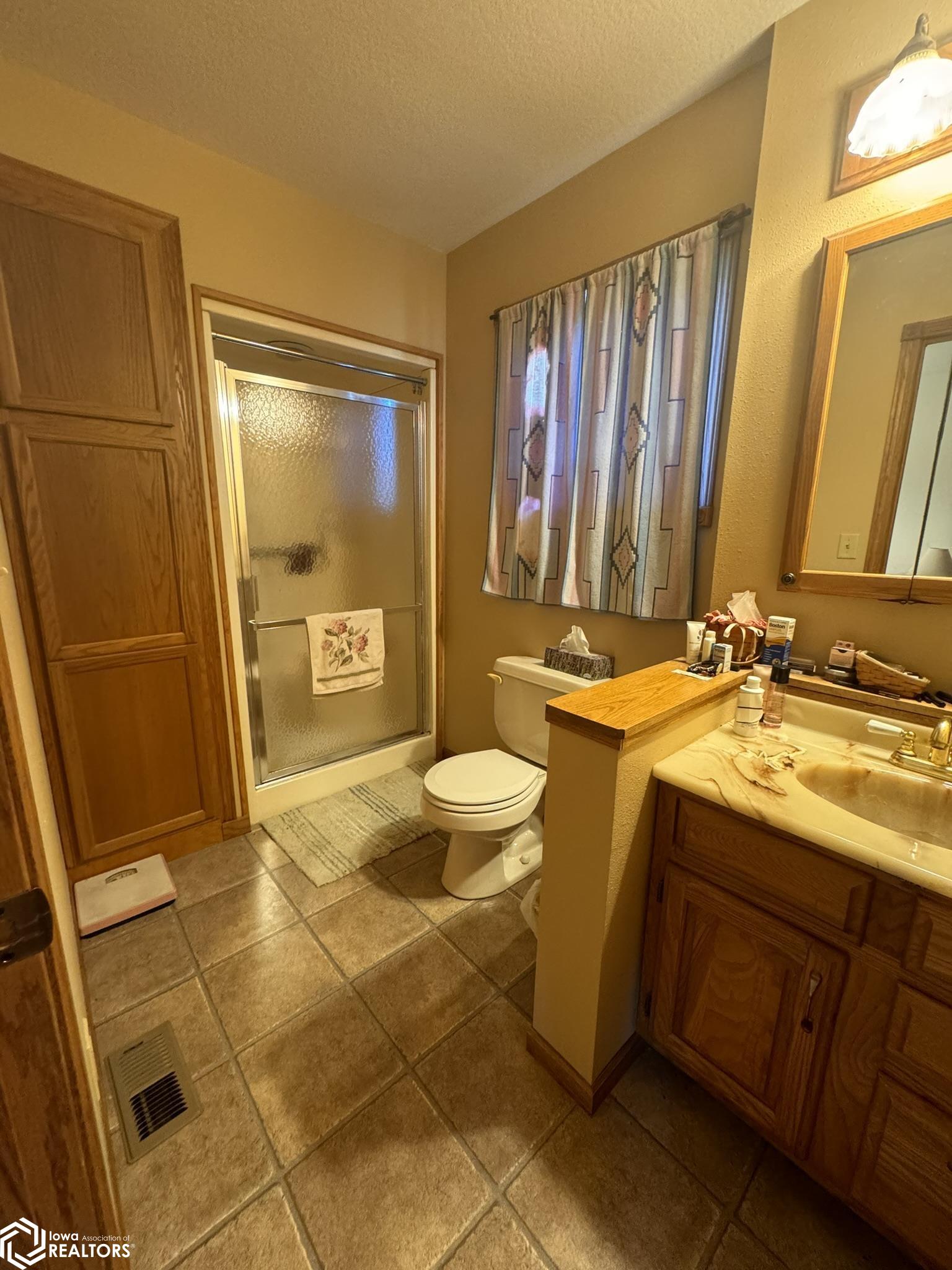 12173 Wyoming Street, New Virginia, Iowa 50210, 3 Bedrooms Bedrooms, ,2 BathroomsBathrooms,Single Family,For Sale,Wyoming,6318245