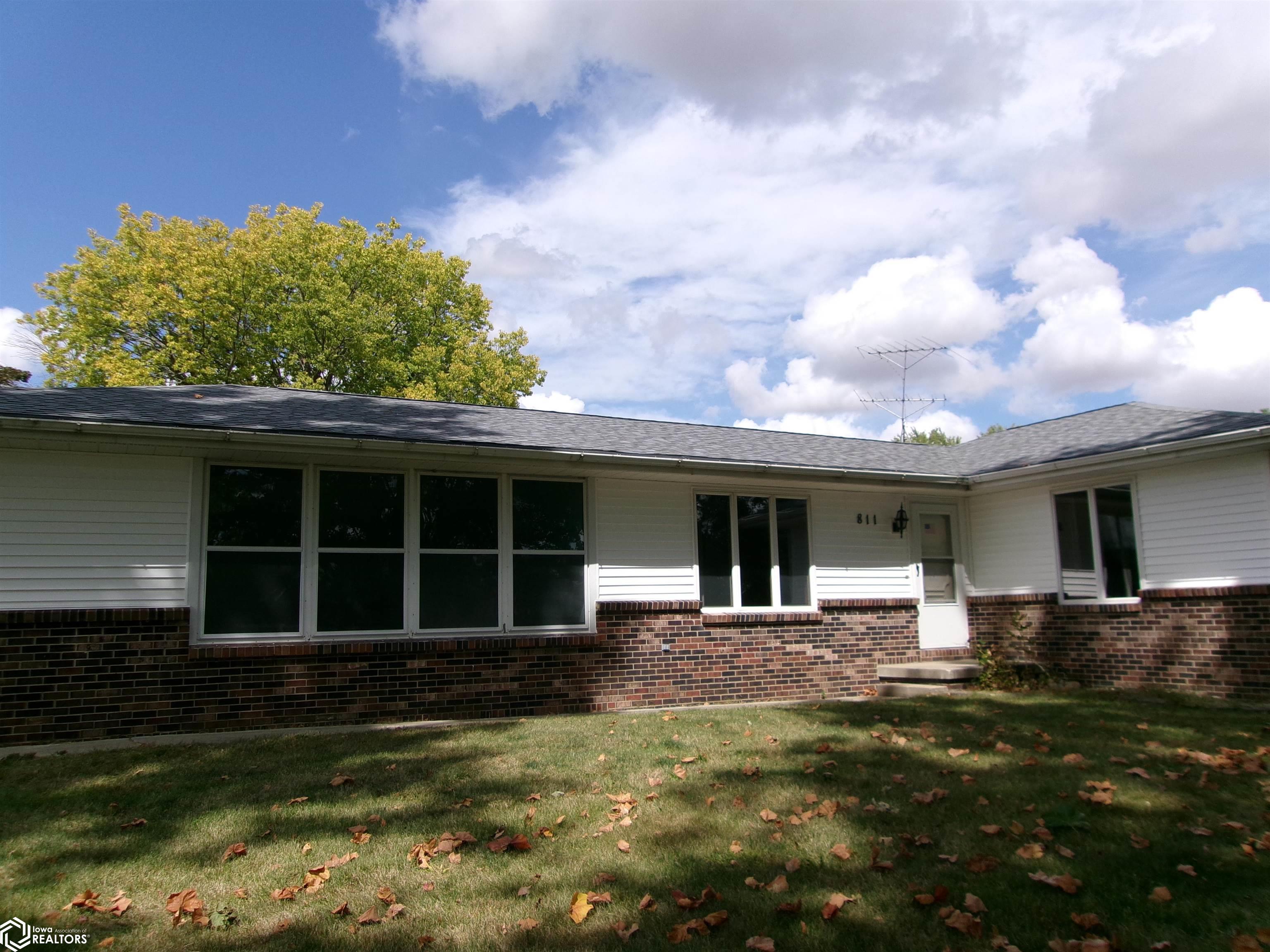 811 3rd Street, Anita, Iowa image 1