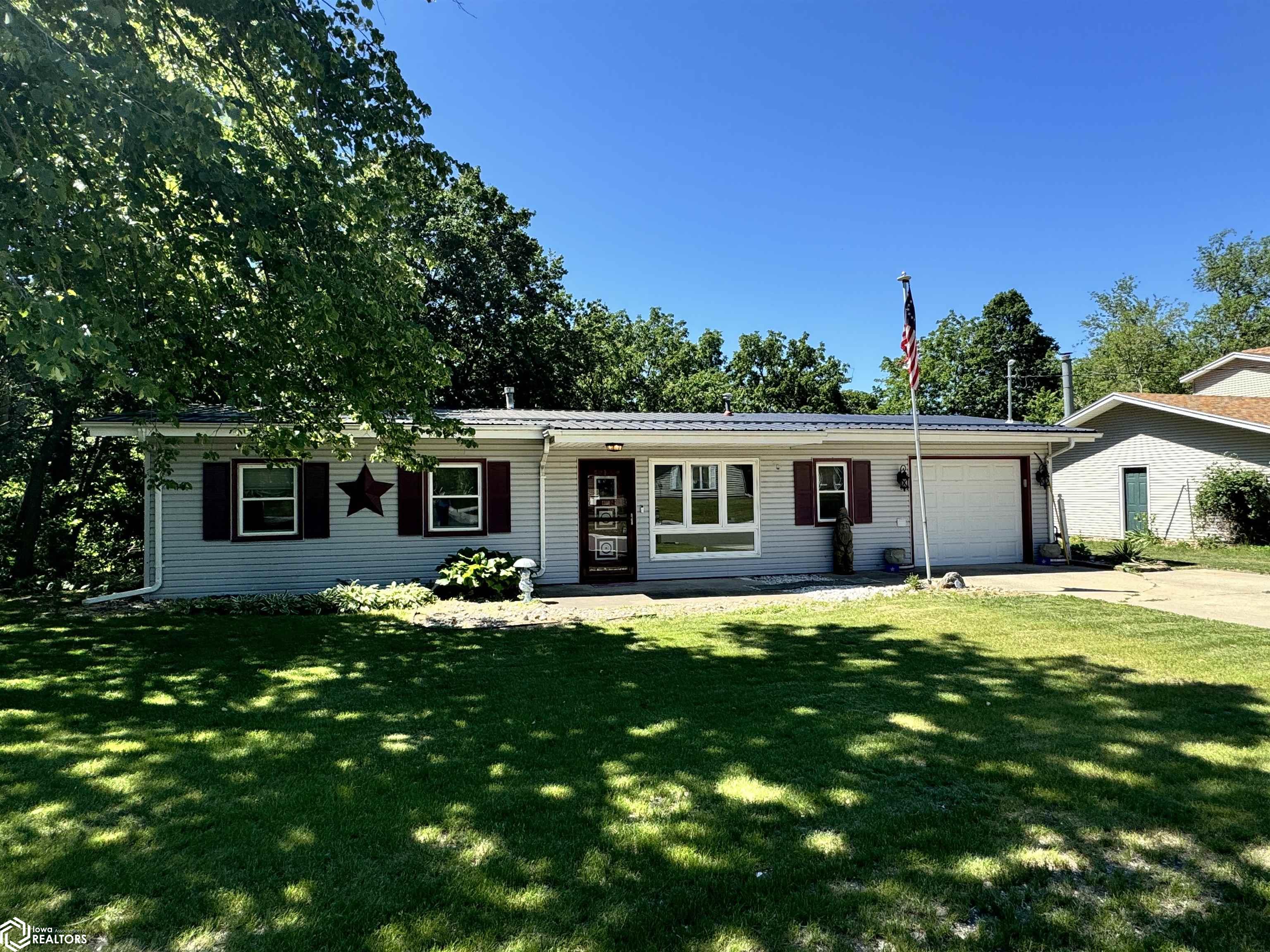 604 LINCOLN DRIVE, WEBSTER CITY, IA 50595 Abens Realty