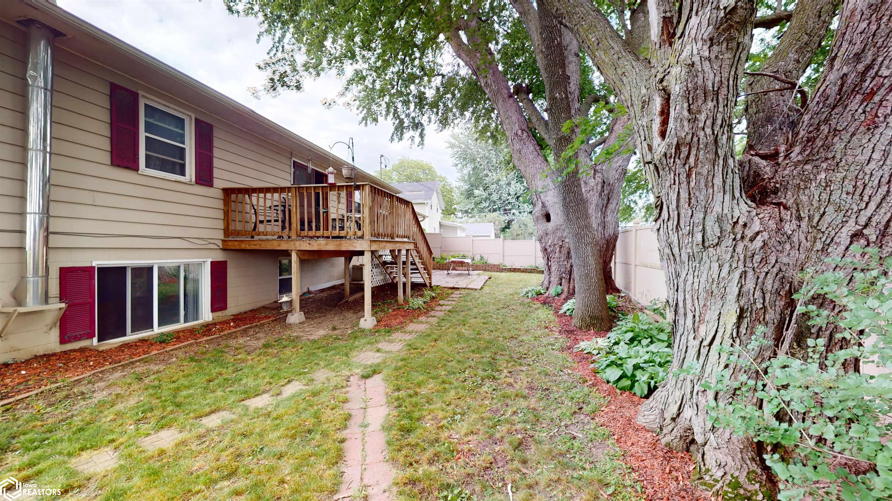 217 W Park Street, Holstein, Iowa image 7
