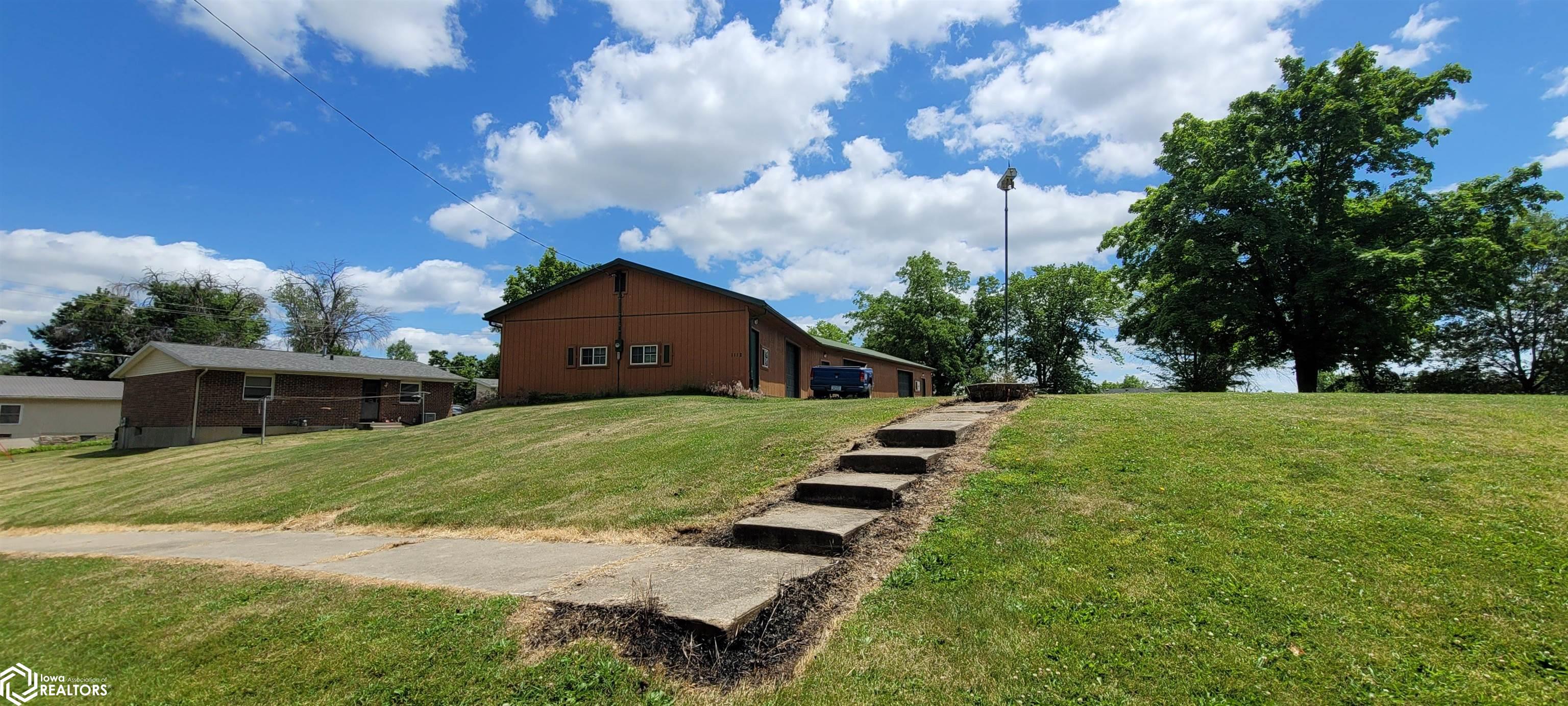1112 W Maple, Centerville, Iowa image 8