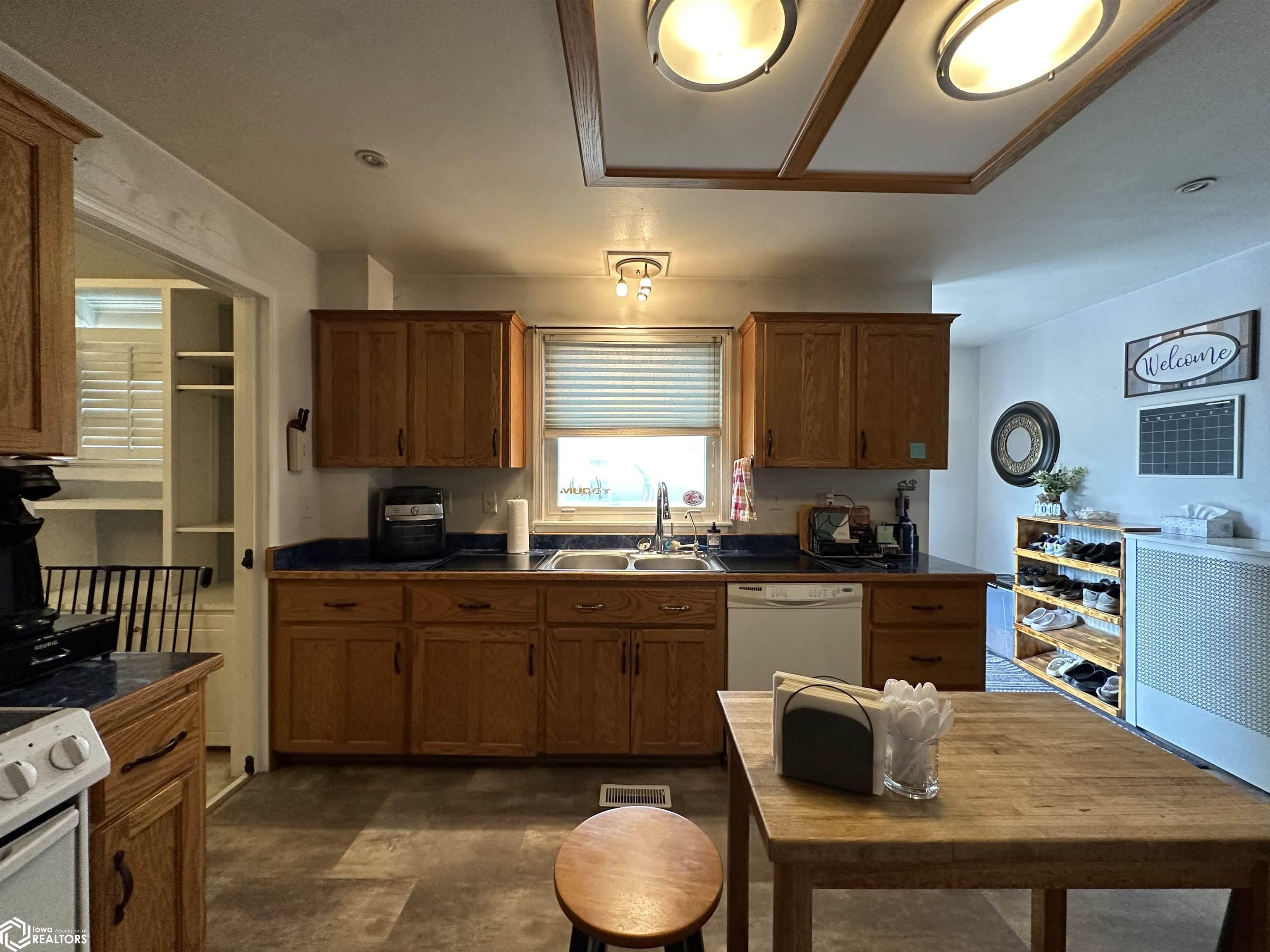 703 N 8th Street, Chariton, Iowa image 12