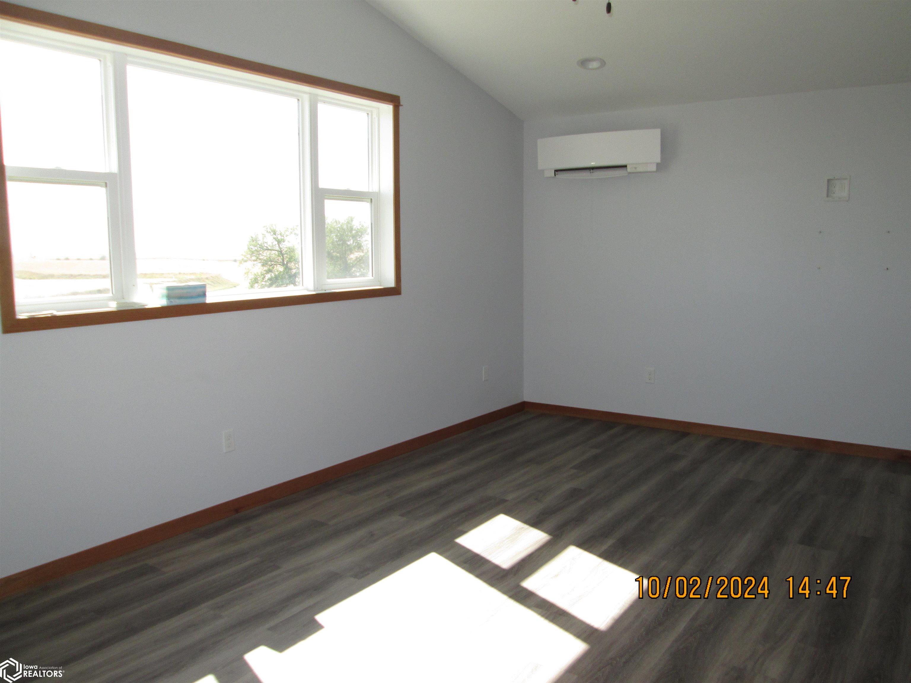 49955 Teakwood Road, Walnut, Iowa image 22