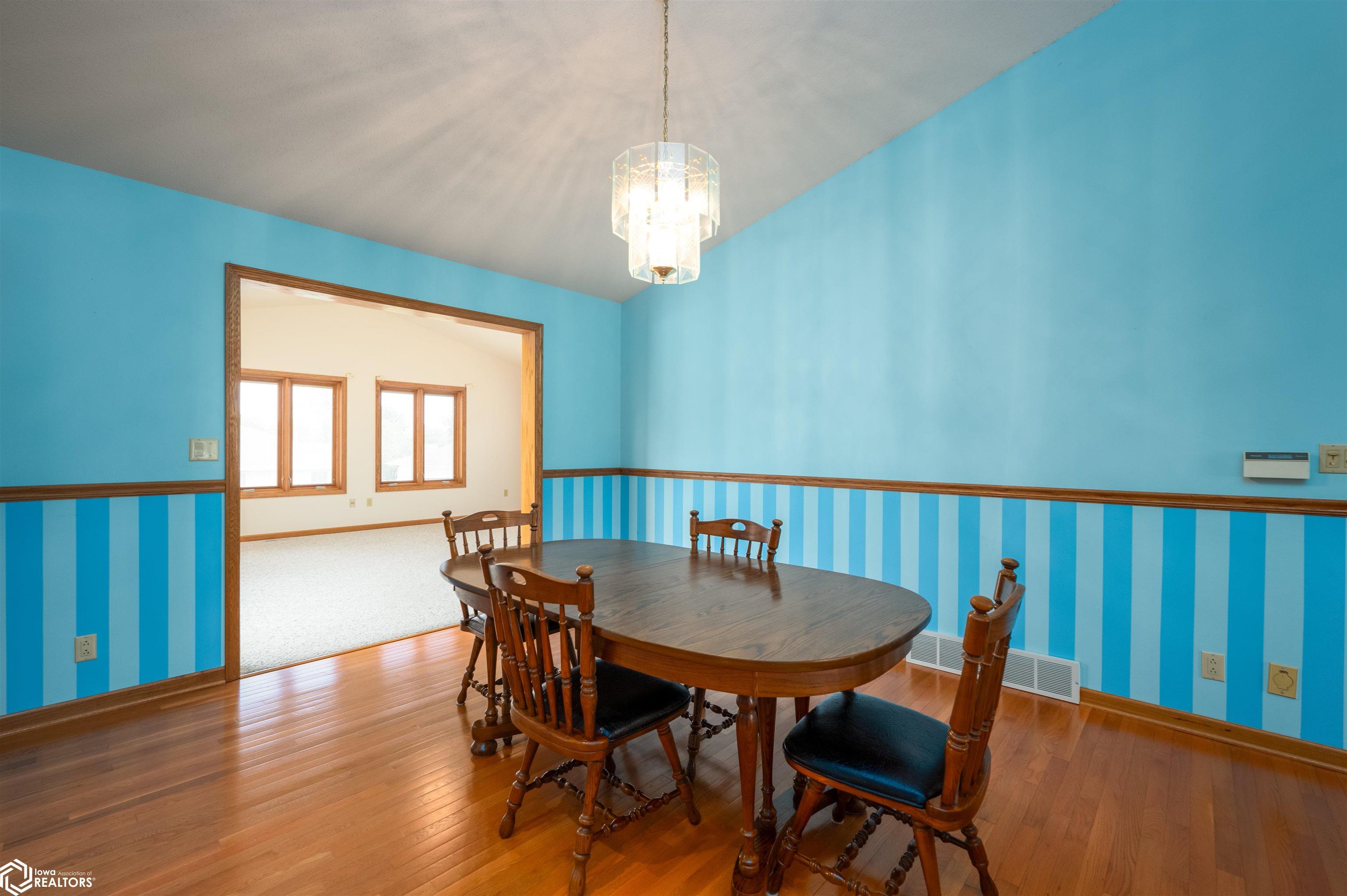 502 6th Street, Newhall, Iowa image 12