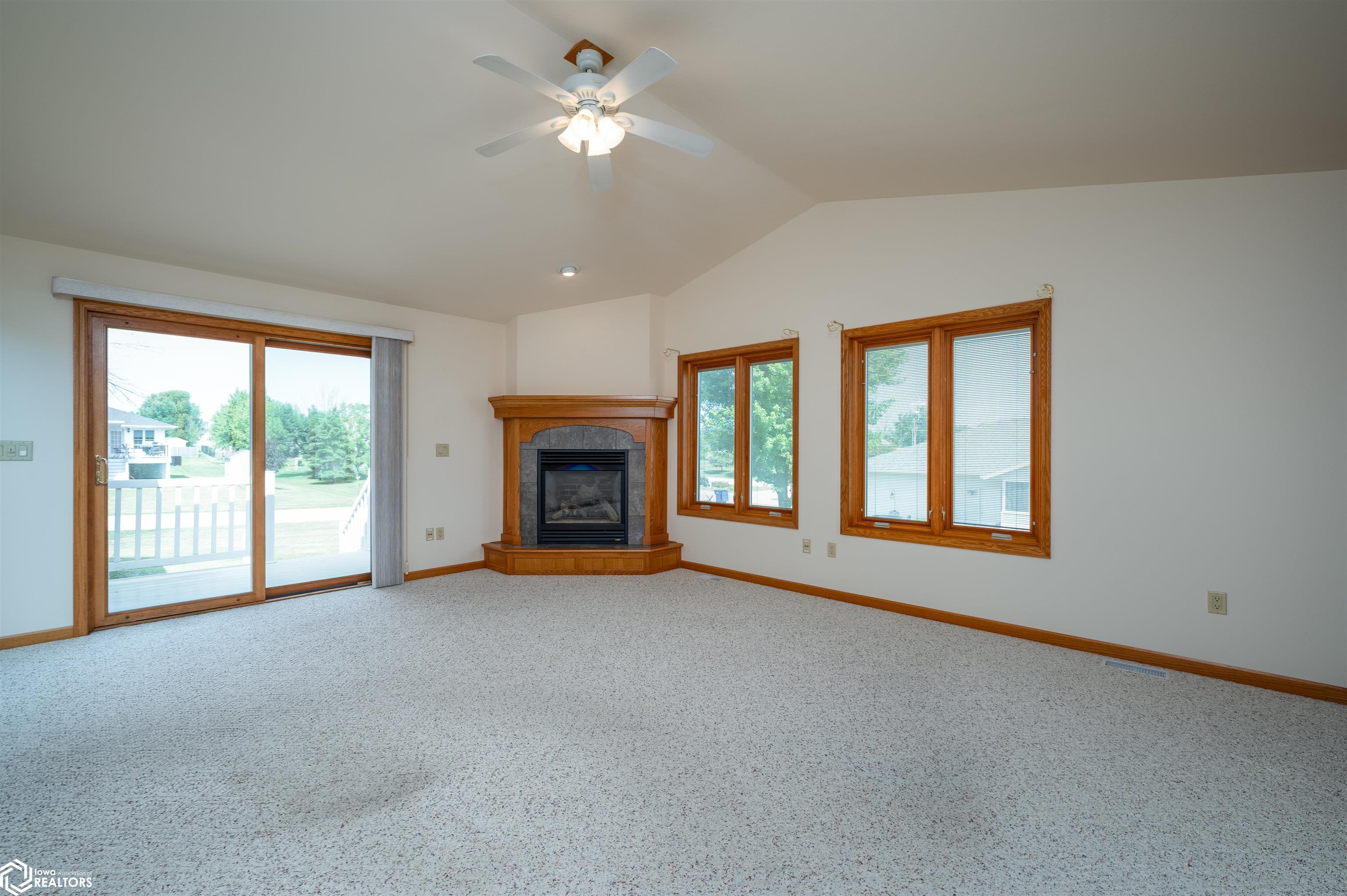 502 6th Street, Newhall, Iowa image 17