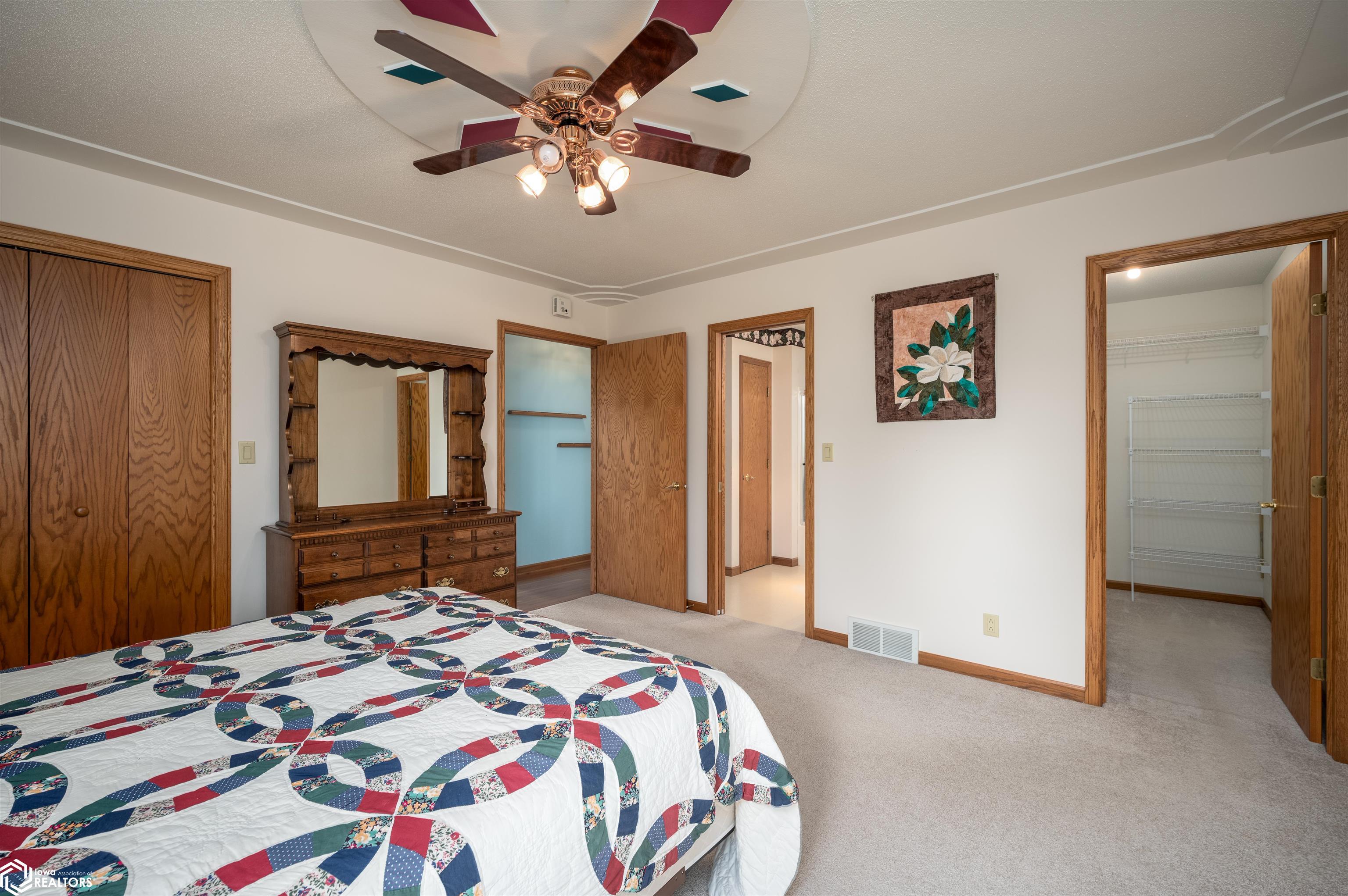 502 6th Street, Newhall, Iowa image 20