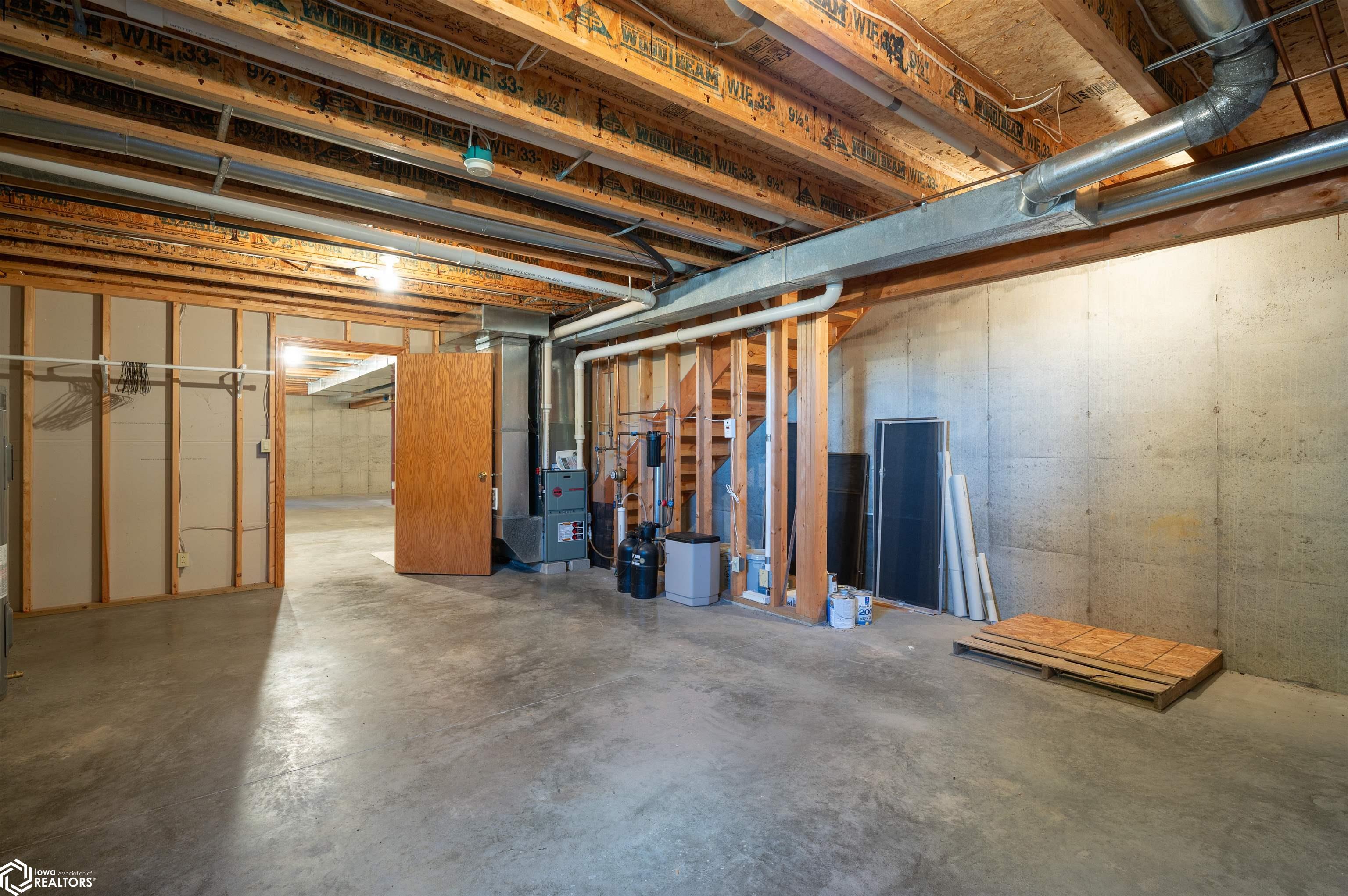 502 6th Street, Newhall, Iowa image 34