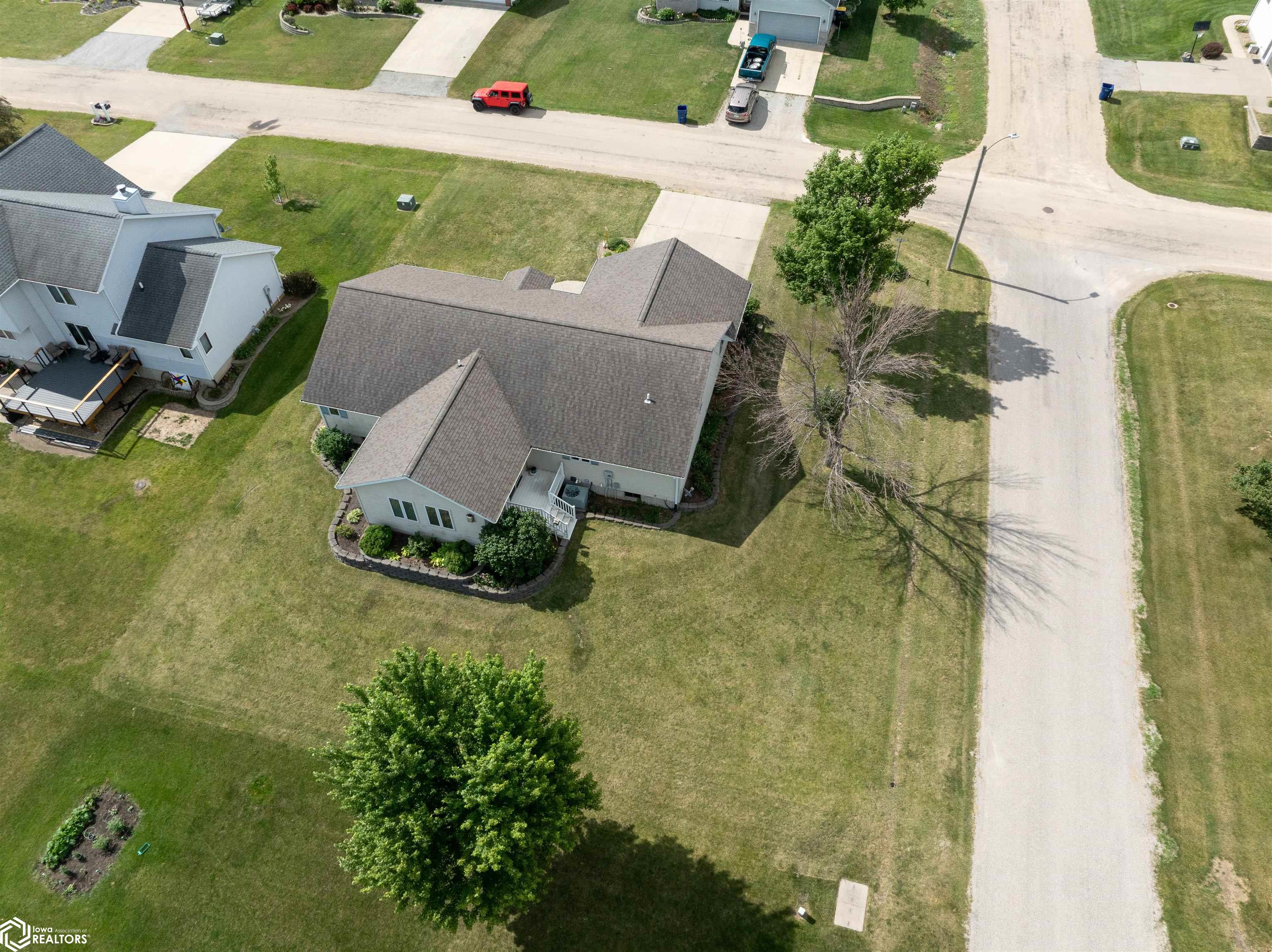 502 6th Street, Newhall, Iowa image 6