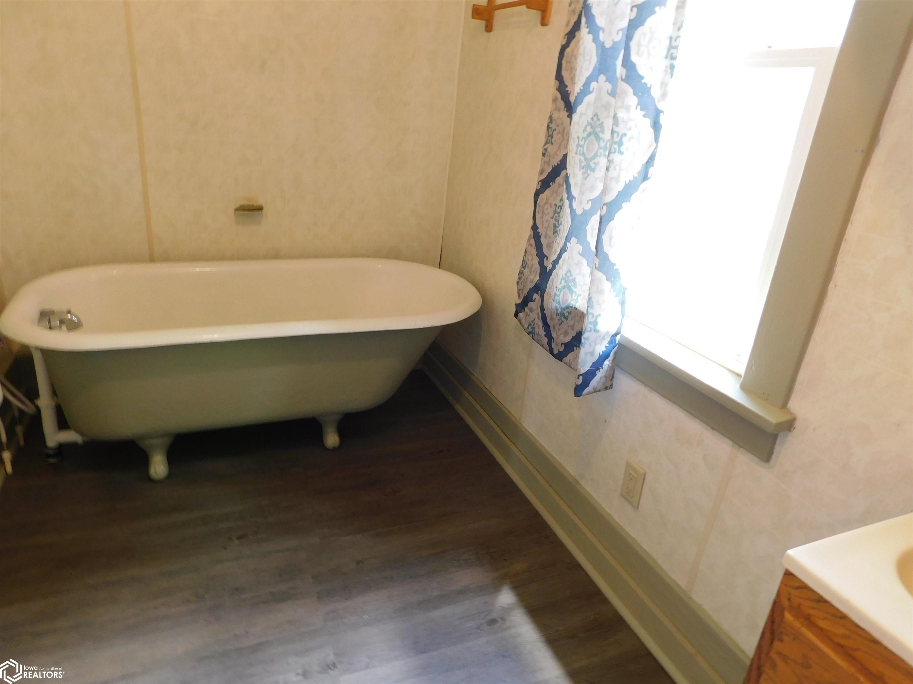 304 N Birch, Creston, Iowa image 12