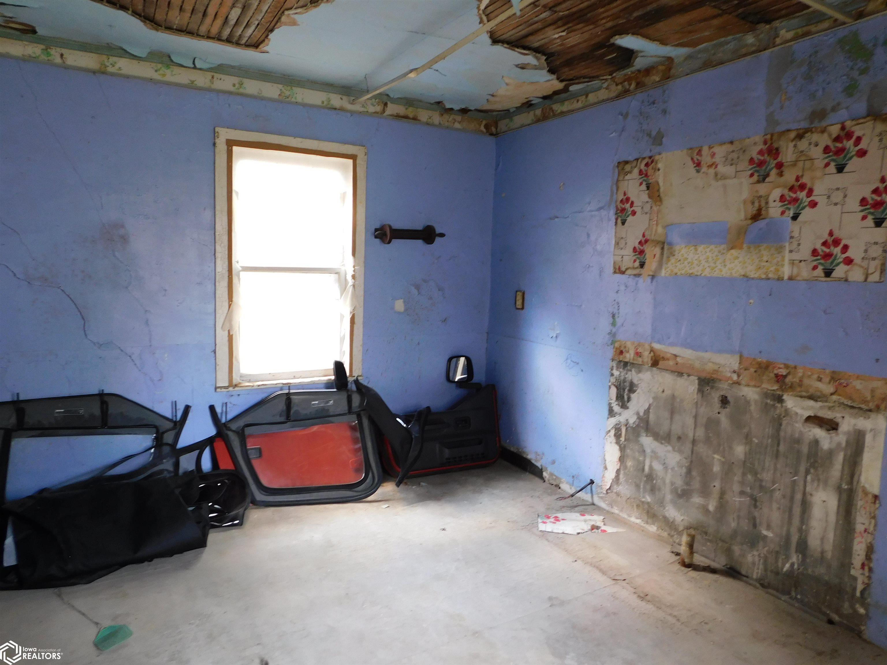 304 N Birch, Creston, Iowa image 22