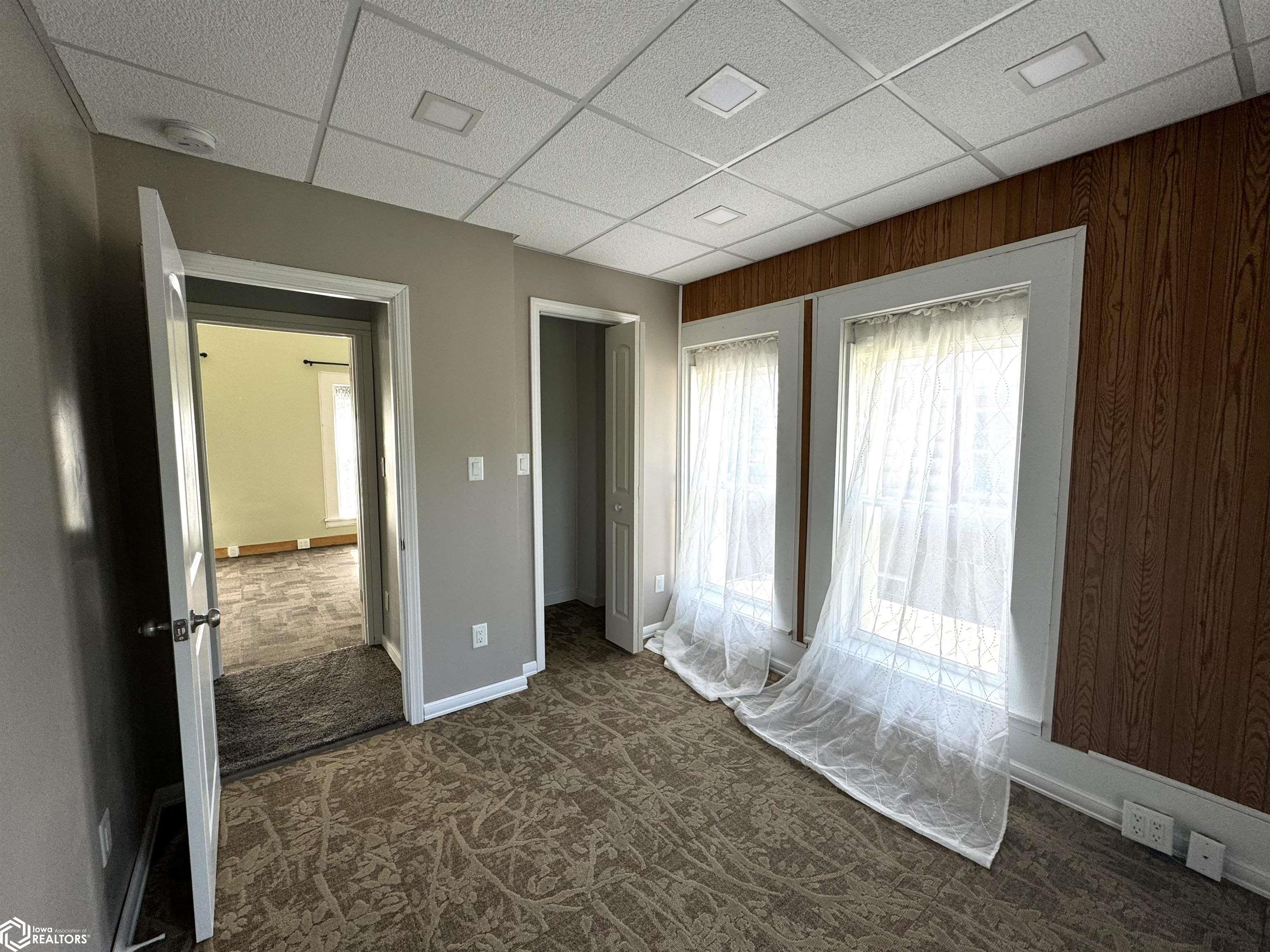 1003 Benton, Corning, Iowa image 21