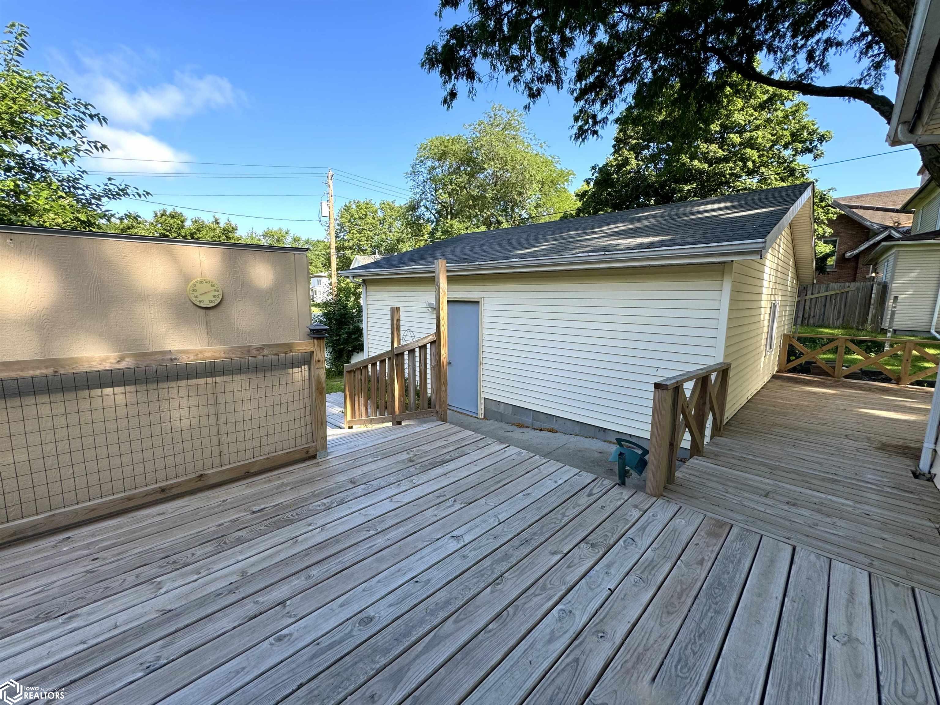 1003 Benton, Corning, Iowa image 26