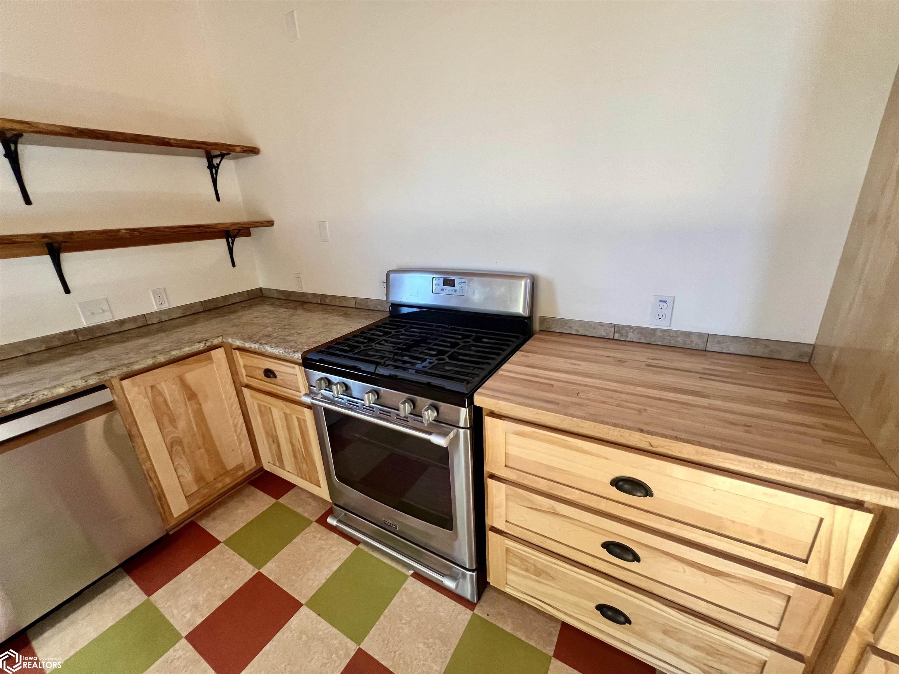 2309 Kale Boulevard, Fairfield, Iowa image 24